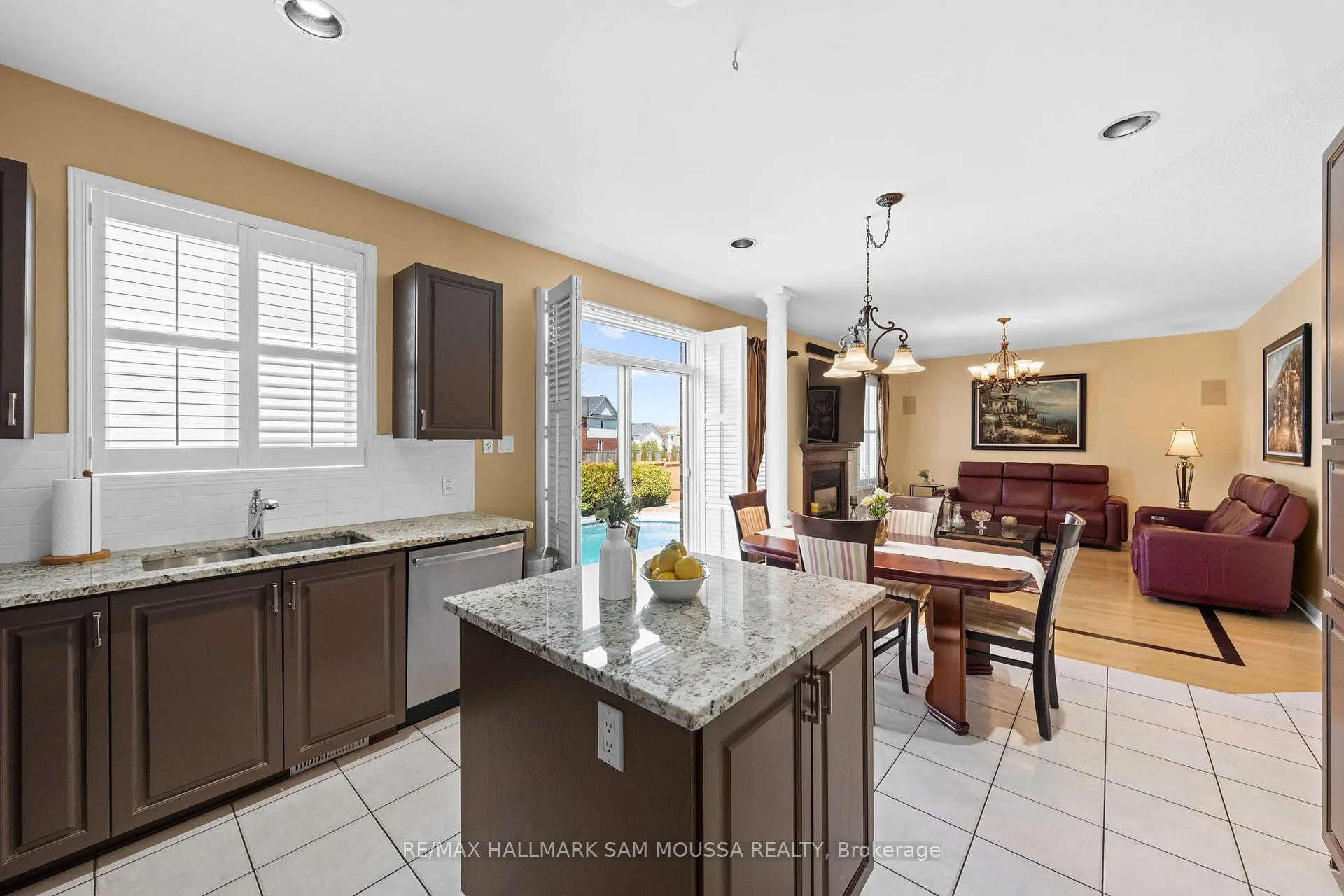 Photo 16 of 3096 Apple Hill Drive, Ottawa, Upper Hunt Club — HOMEH