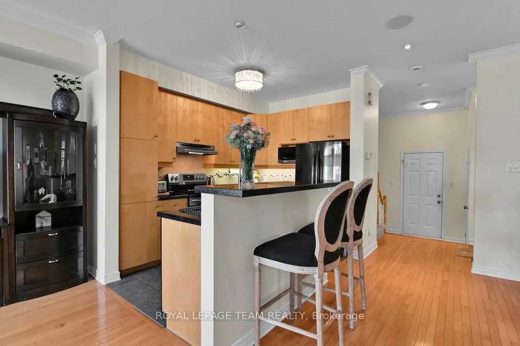 Photo 7 of 81 Ambiance Drive, Ottawa, Barrhaven East — HOMEH