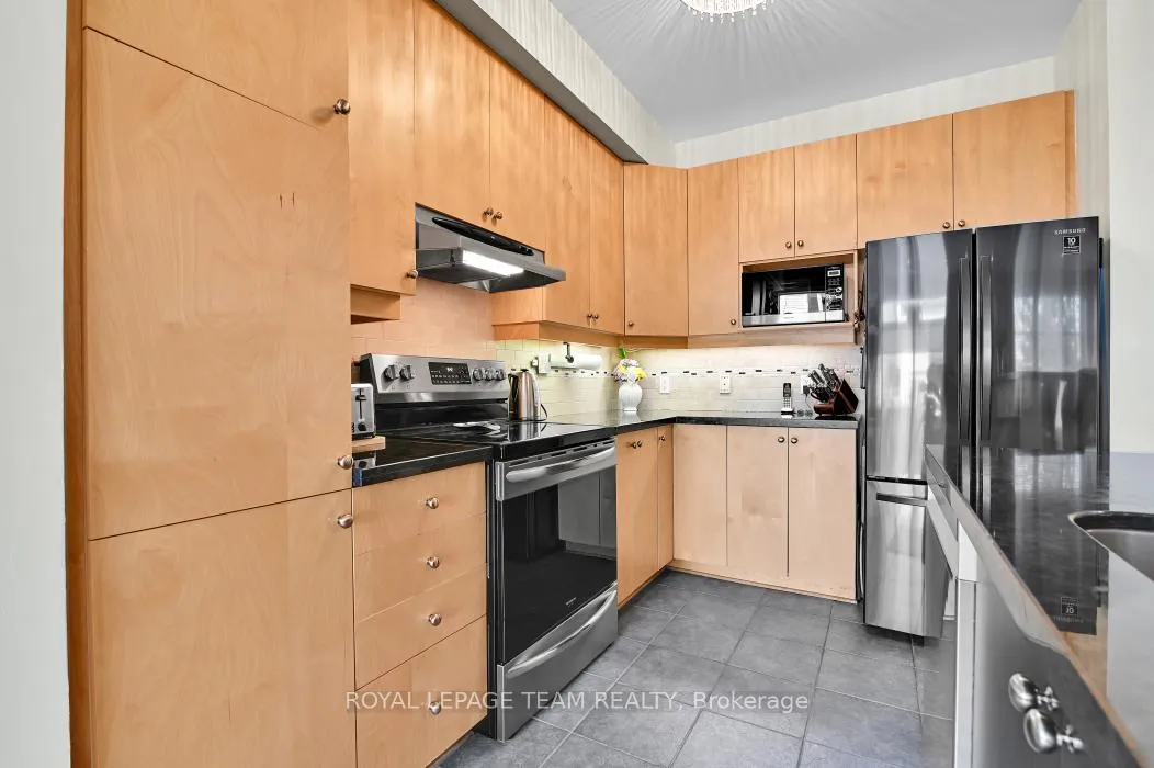 Photo 8 of 81 Ambiance Drive, Ottawa, Barrhaven East — HOMEH