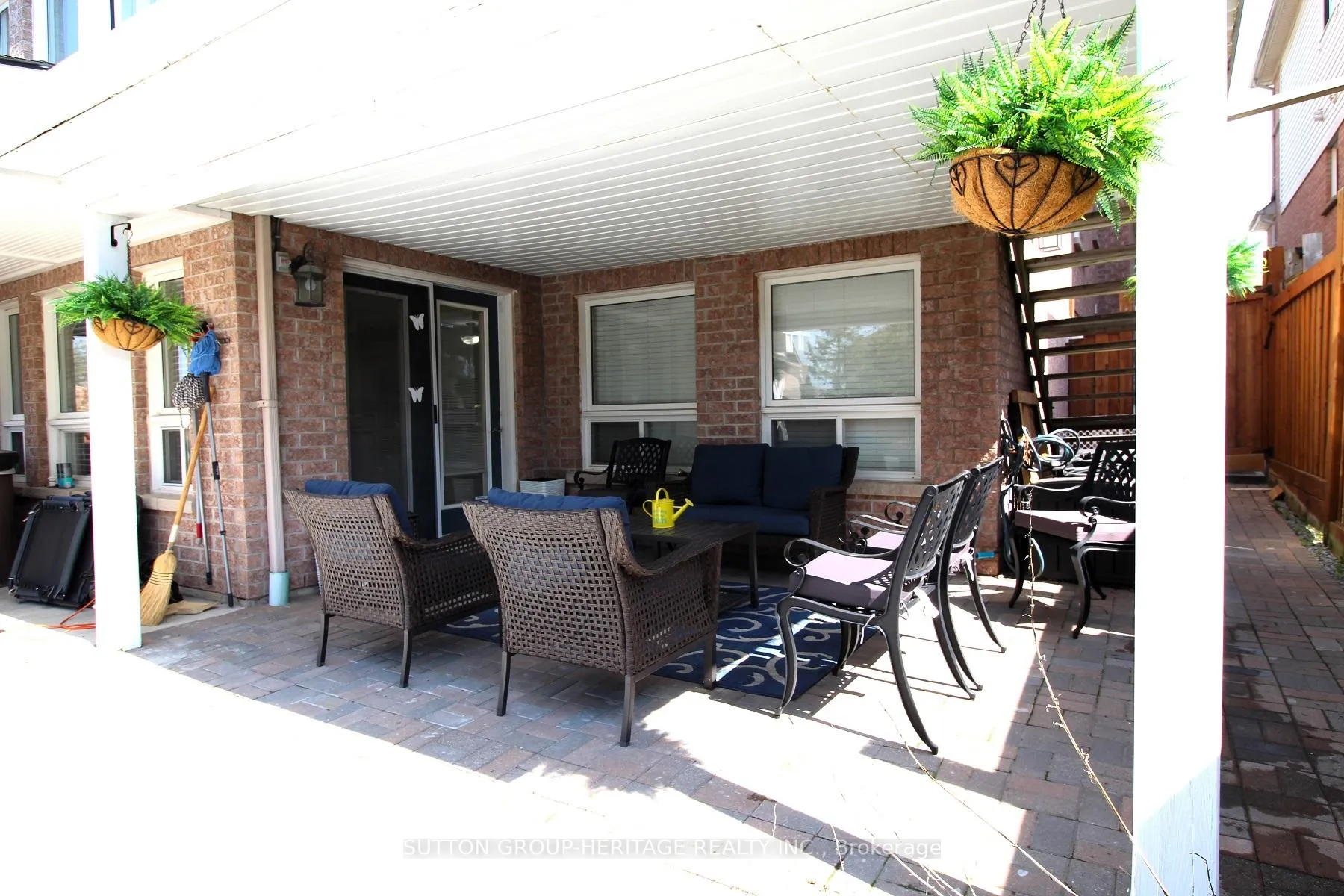 Photo 3 of 911 Coldstream Drive, Oshawa, Taunton — HOMEH
