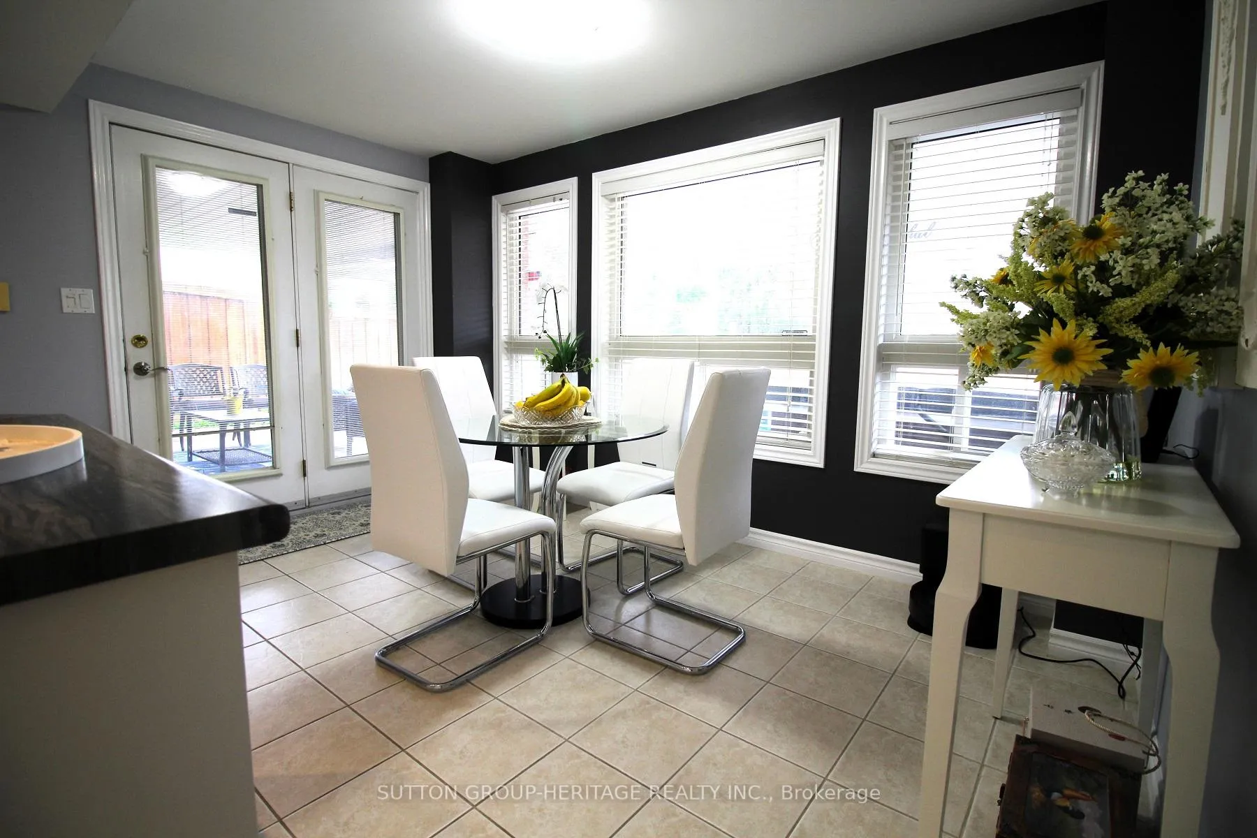 Photo 11 of 911 Coldstream Drive, Oshawa, Taunton — HOMEH