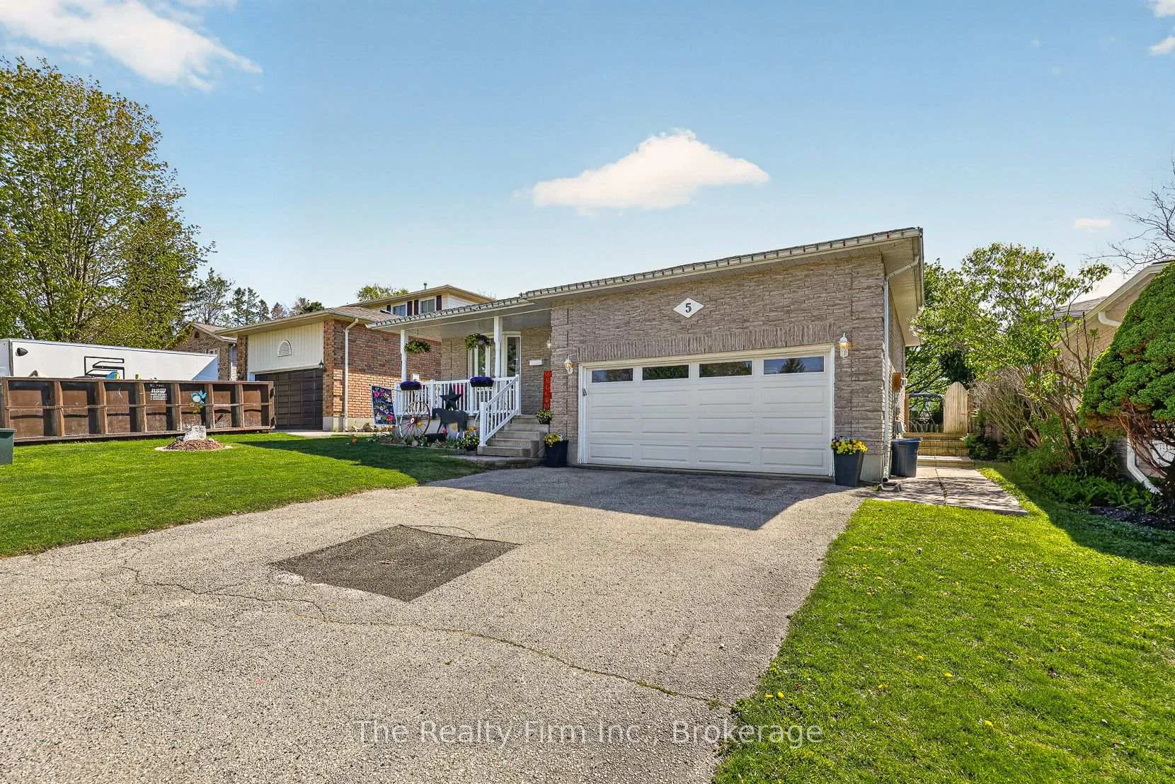 Photo 3 of 5 Marshall Court, Ingersoll, Ingersoll - South — HOMEH