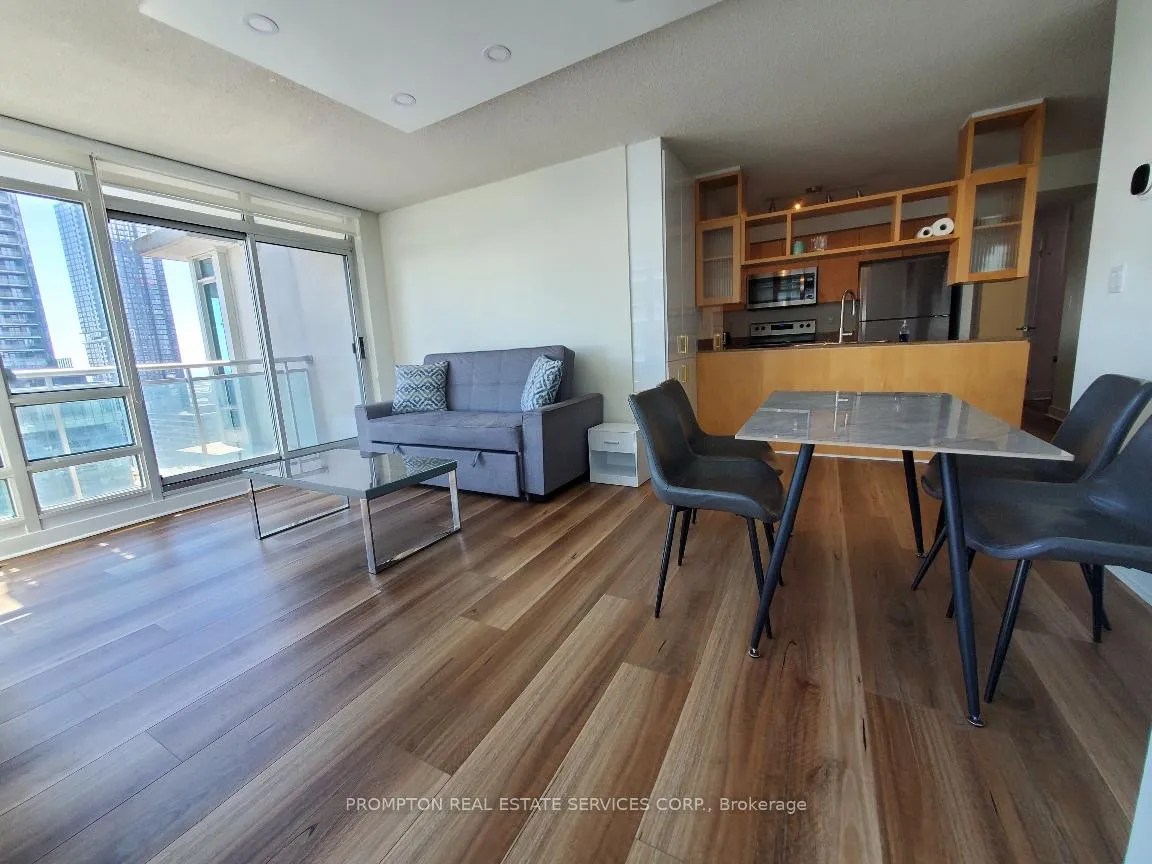 Photo 6 of Unit 1910, 397 Front Street W, Toronto, Waterfront Communities — HOMEH