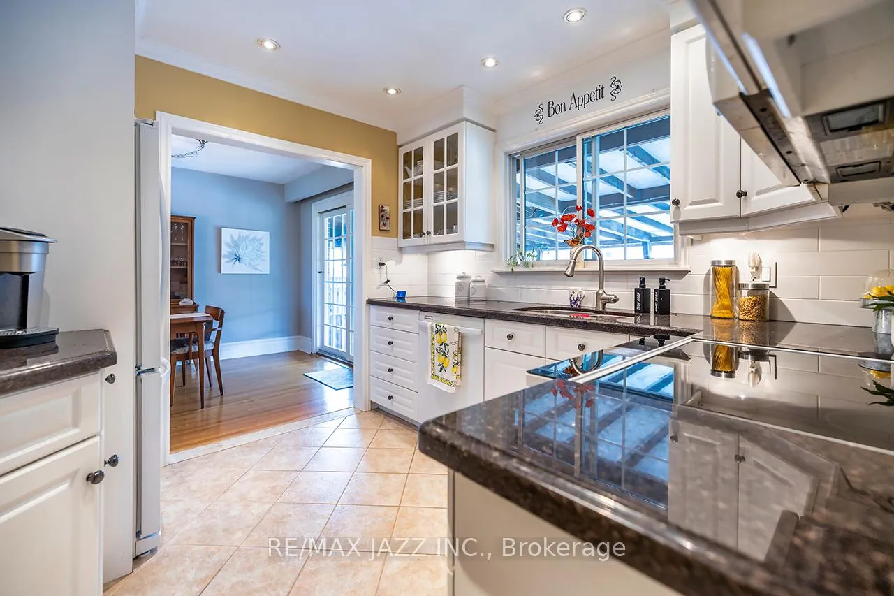 Photo 15 of 422 Glenalan Avenue, Oshawa, Northglen — HOMEH