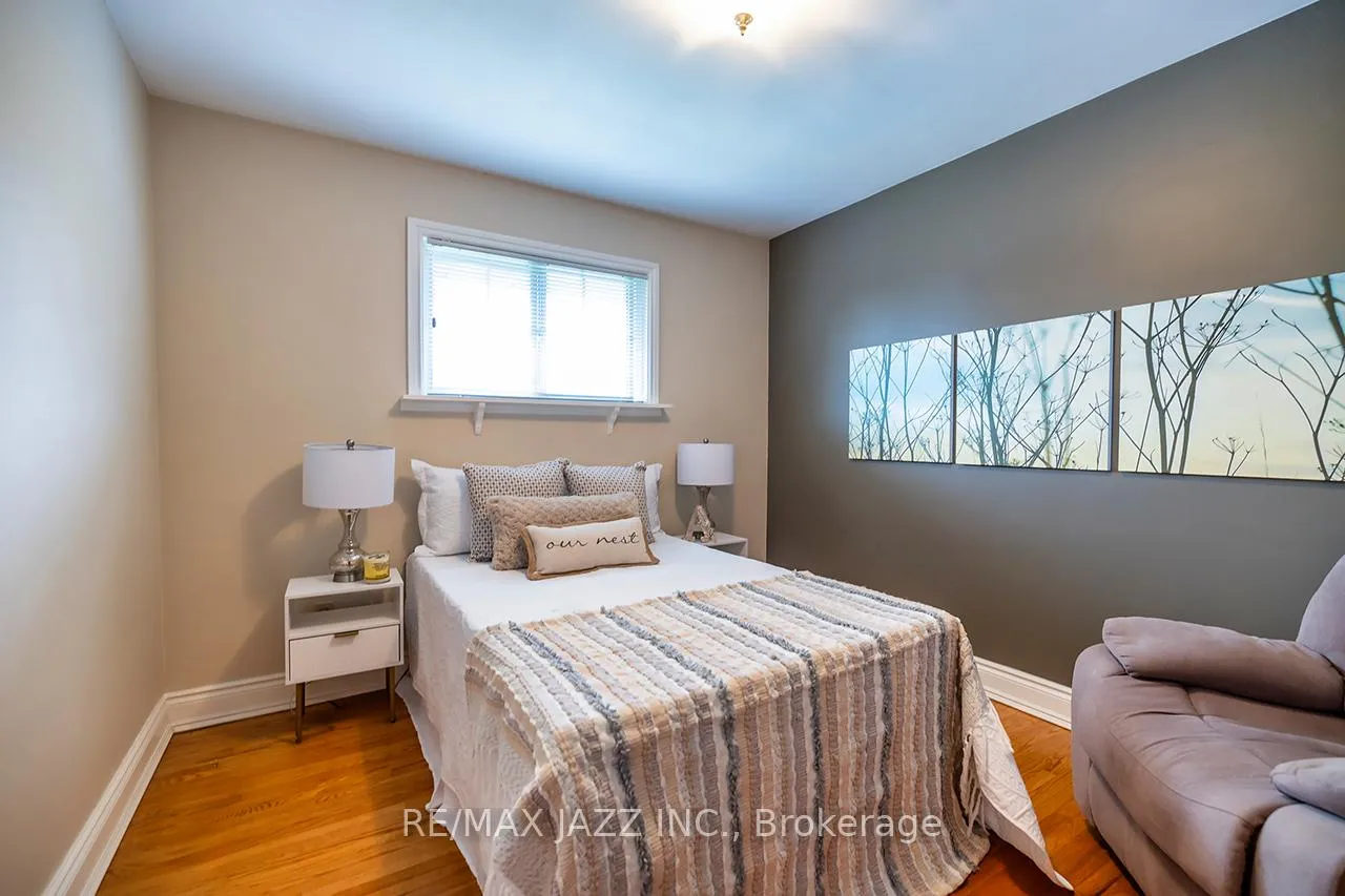 Photo 18 of 422 Glenalan Avenue, Oshawa, Northglen — HOMEH