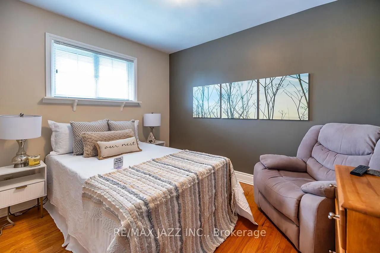 Photo 19 of 422 Glenalan Avenue, Oshawa, Northglen — HOMEH