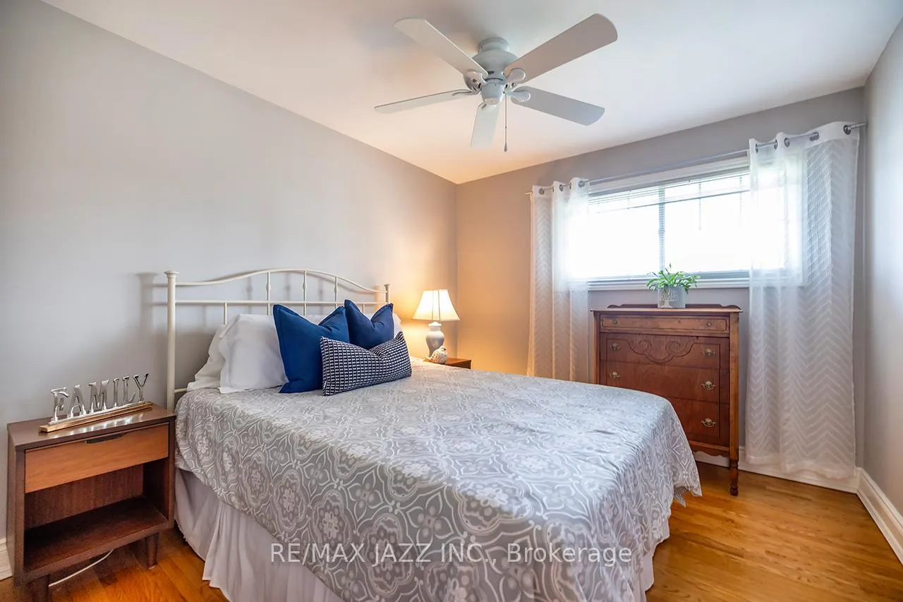 Photo 23 of 422 Glenalan Avenue, Oshawa, Northglen — HOMEH