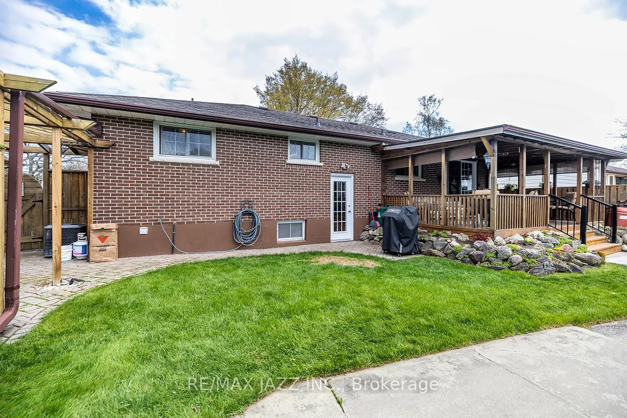 Photo 38 of 422 Glenalan Avenue, Oshawa, Northglen — HOMEH