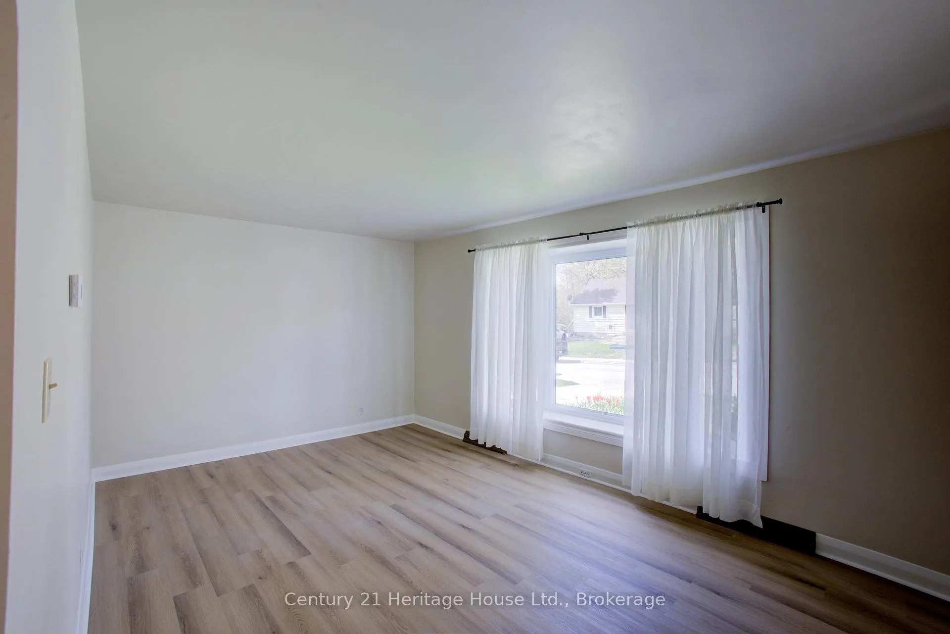 Photo 10 of 267 Albert Street S, West Grey — HOMEH