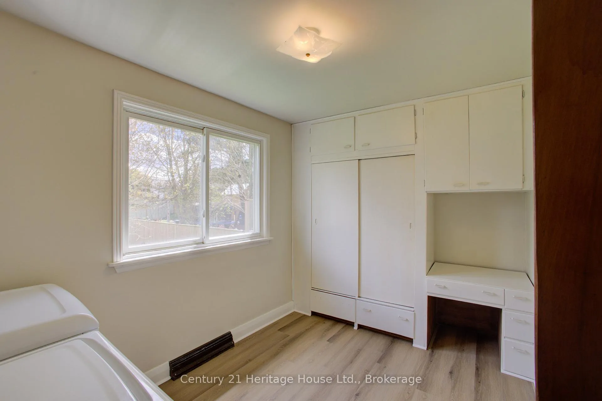 Photo 17 of 267 Albert Street S, West Grey — HOMEH