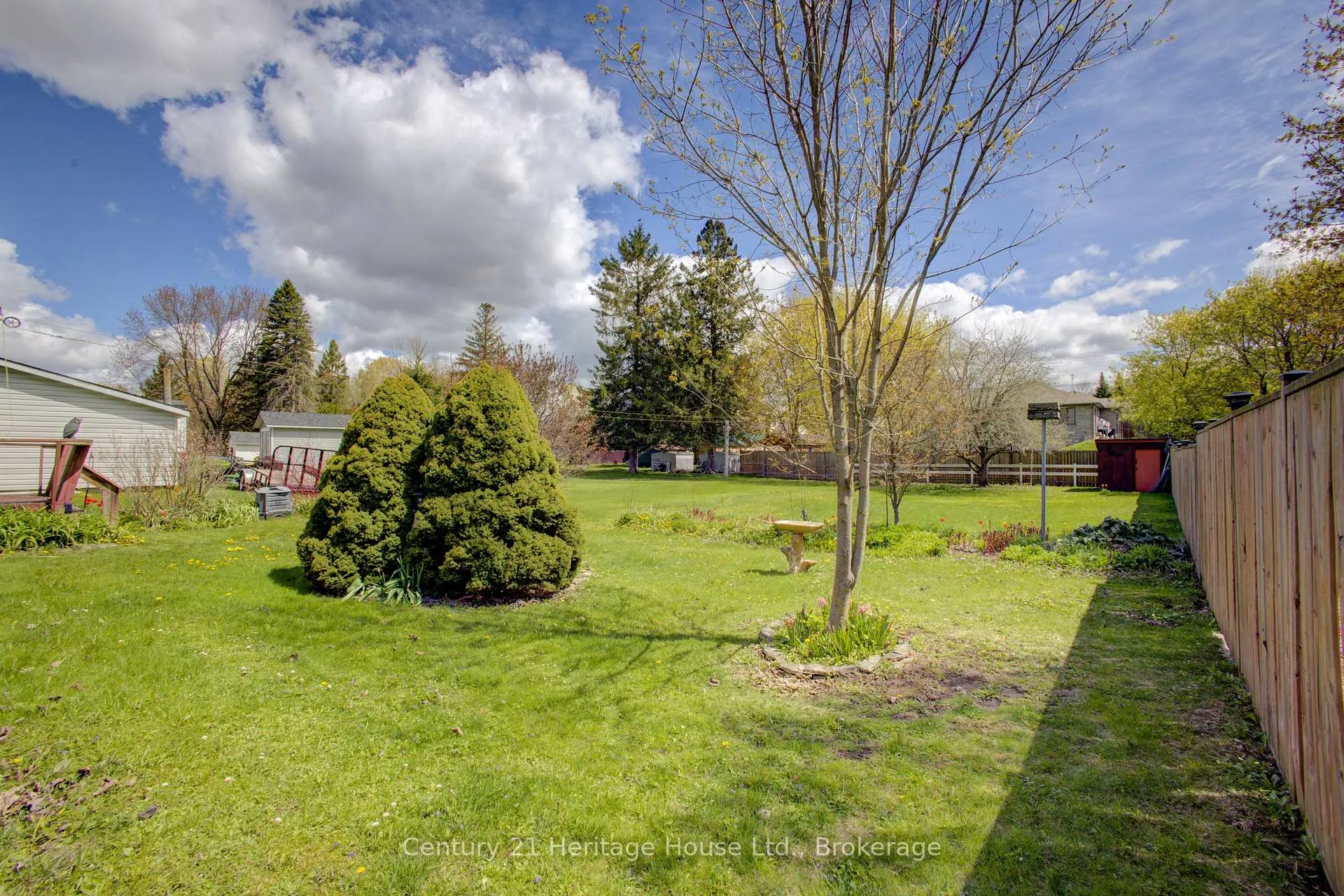 Photo 31 of 267 Albert Street S, West Grey — HOMEH