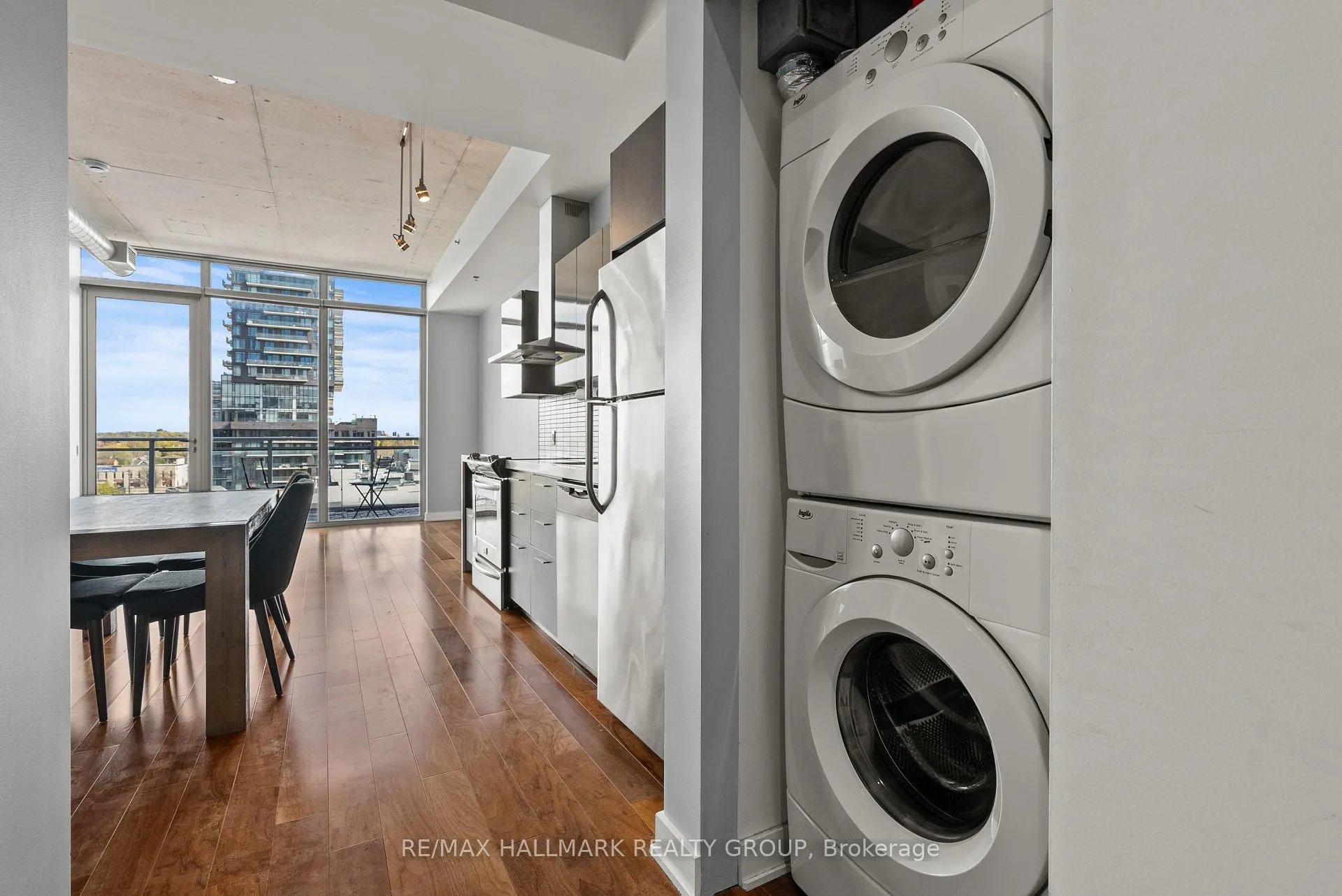 Photo 6 of Unit 716, 360 Mcleod Street, Ottawa, Ottawa Centre — HOMEH