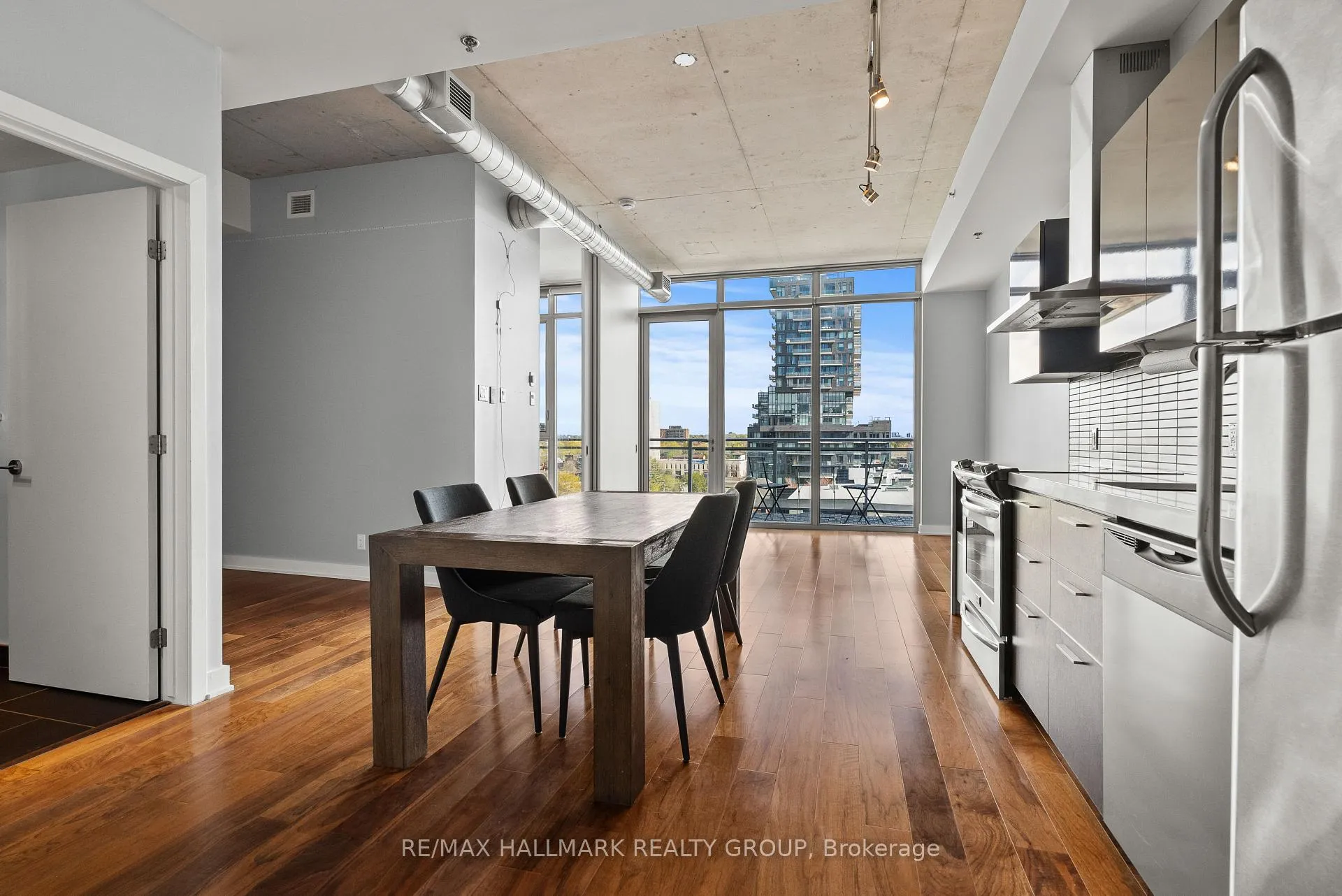 Photo 7 of Unit 716, 360 Mcleod Street, Ottawa, Ottawa Centre — HOMEH