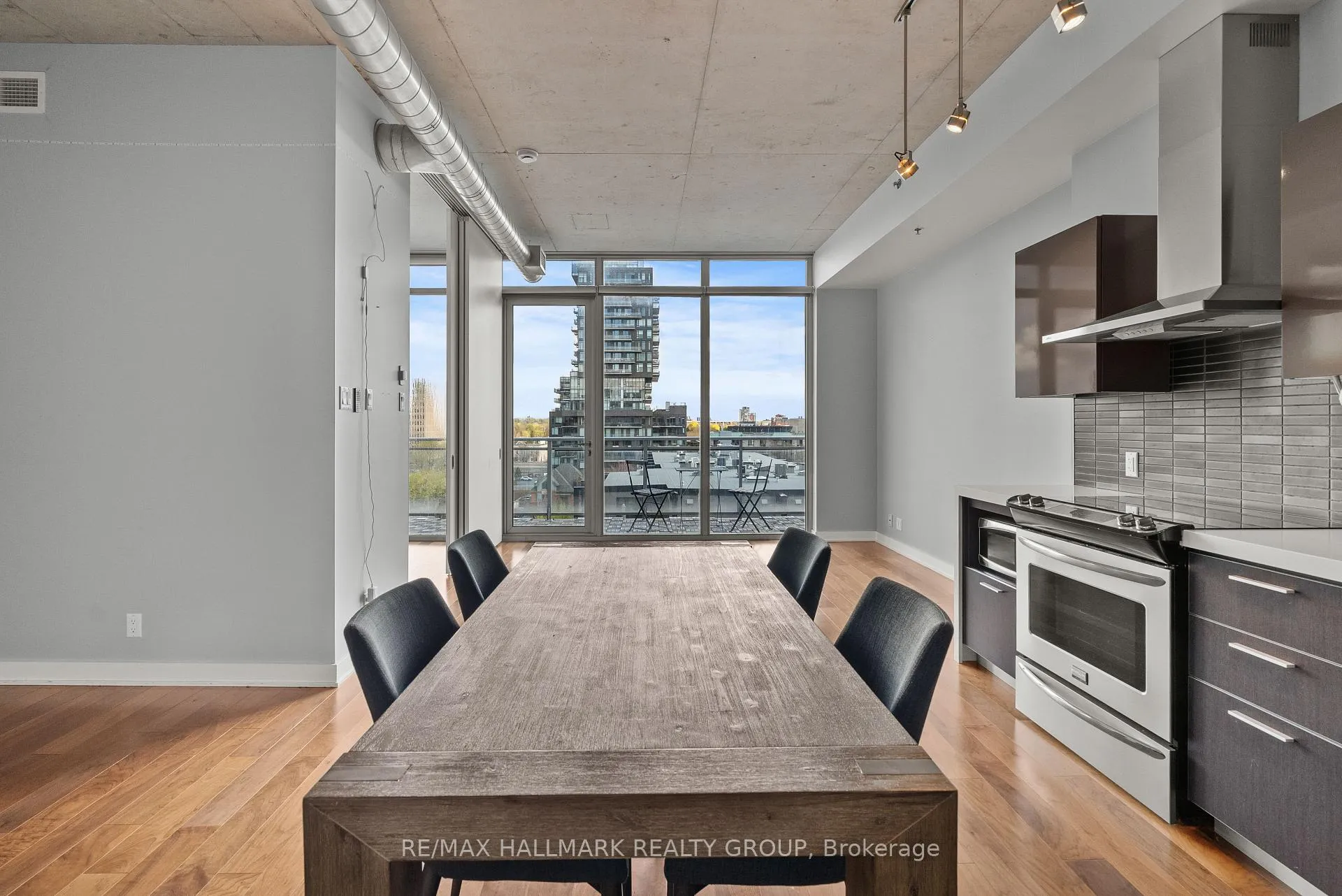 Photo 10 of Unit 716, 360 Mcleod Street, Ottawa, Ottawa Centre — HOMEH