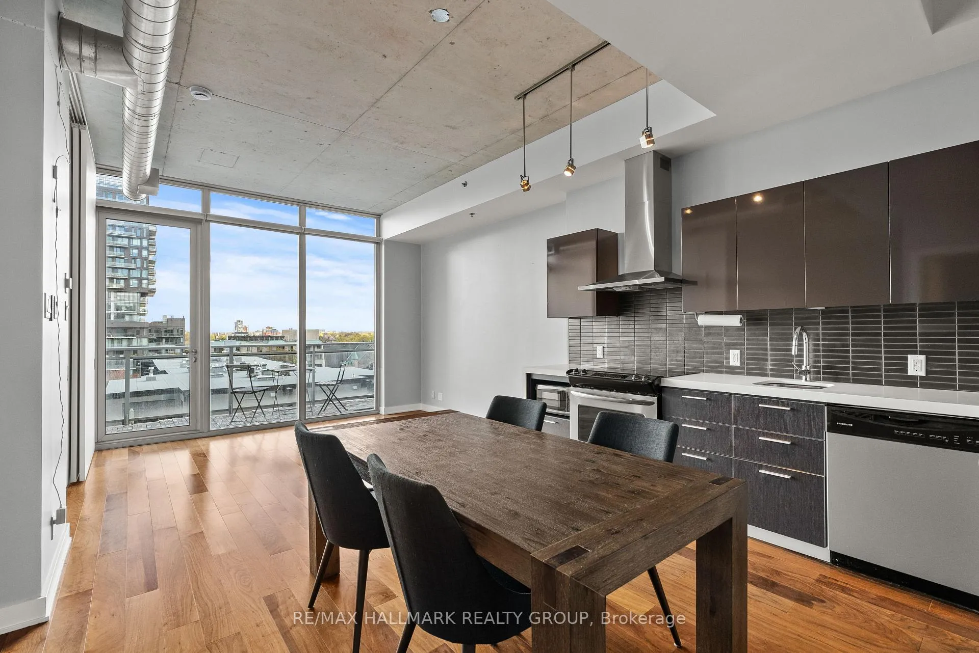 Photo 11 of Unit 716, 360 Mcleod Street, Ottawa, Ottawa Centre — HOMEH