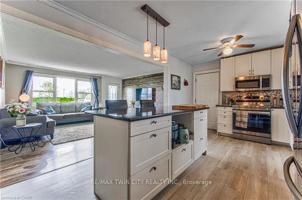 Photo 12 of 4011 Road 125, Perth East, Crystal Lake — HOMEH