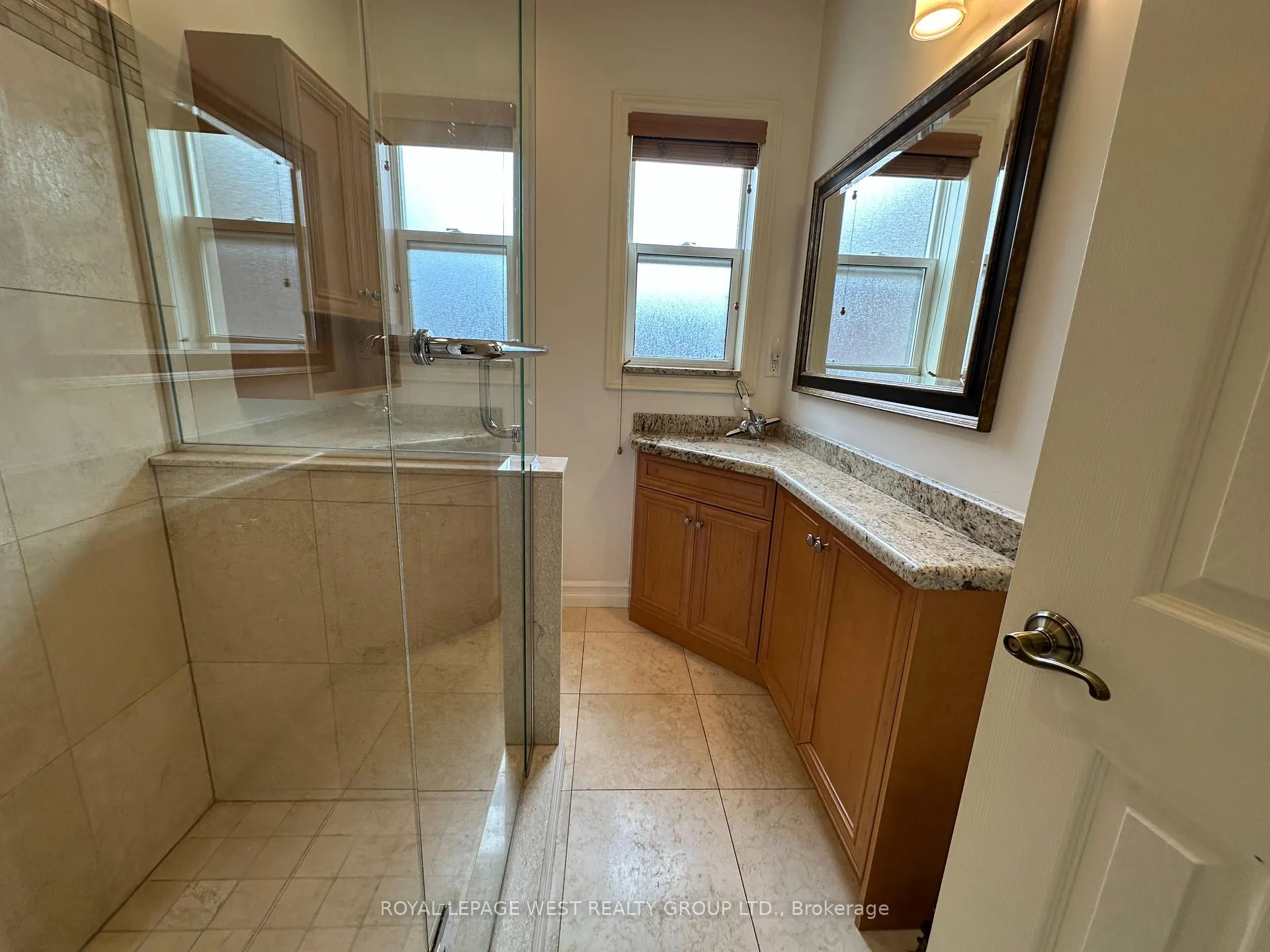 Photo 14 of 27 Mossom Road W, Toronto, High Park-Swansea — HOMEH