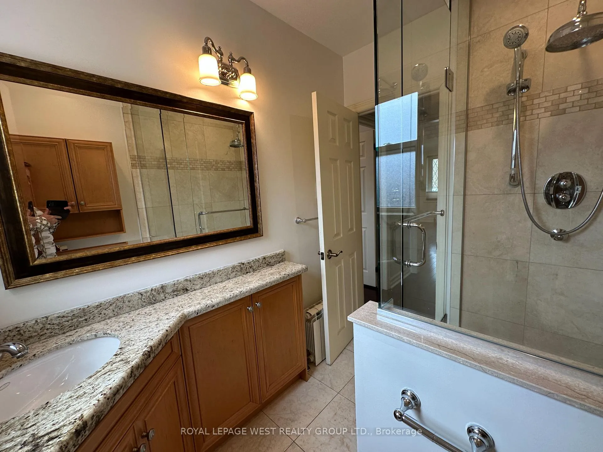 Photo 15 of 27 Mossom Road W, Toronto, High Park-Swansea — HOMEH
