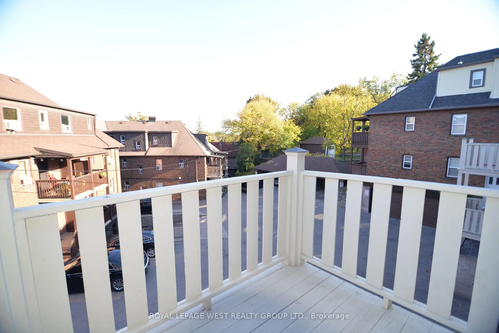 Photo 20 of 27 Mossom Road W, Toronto, High Park-Swansea — HOMEH