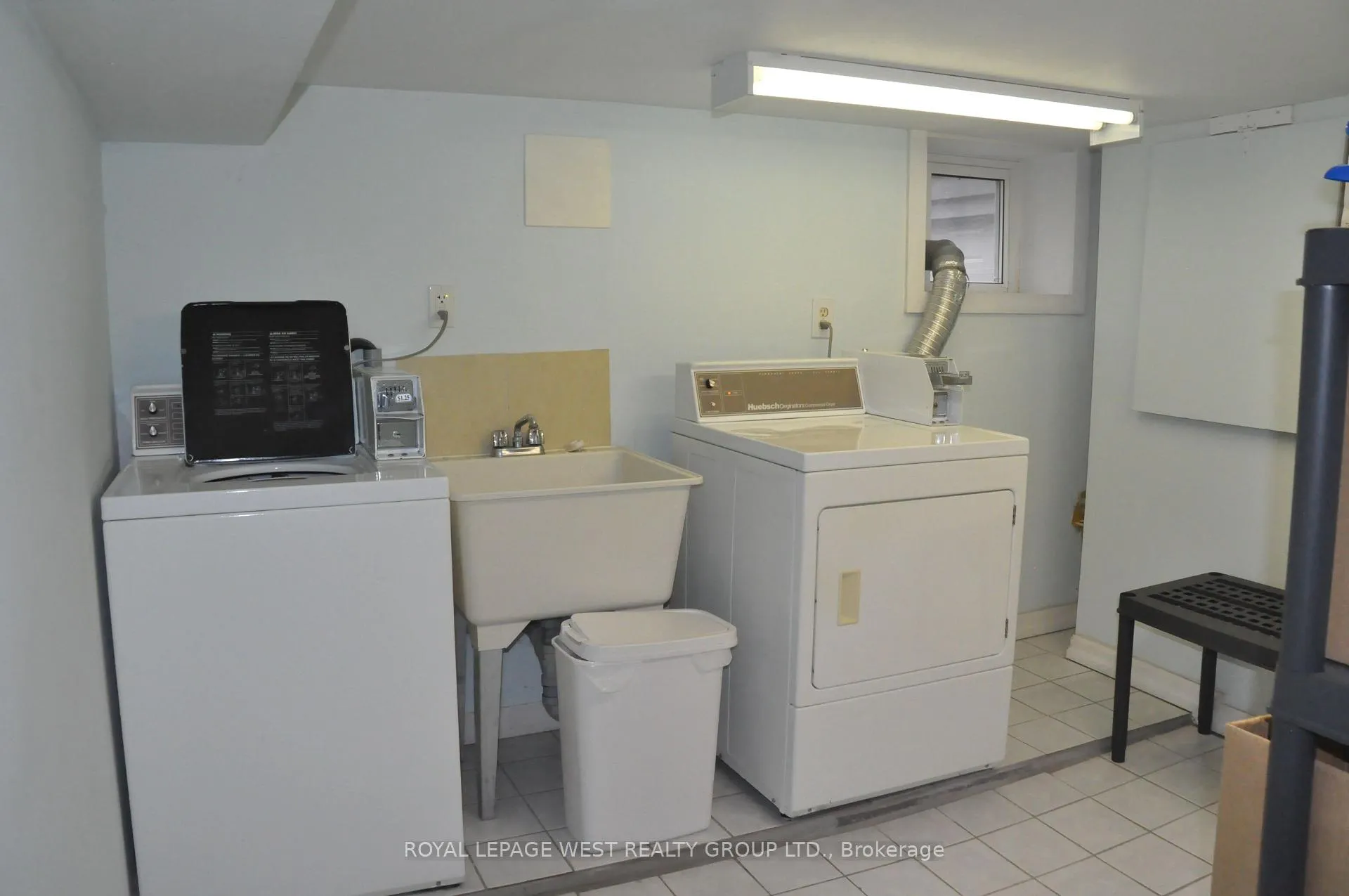 Photo 22 of 27 Mossom Road W, Toronto, High Park-Swansea — HOMEH