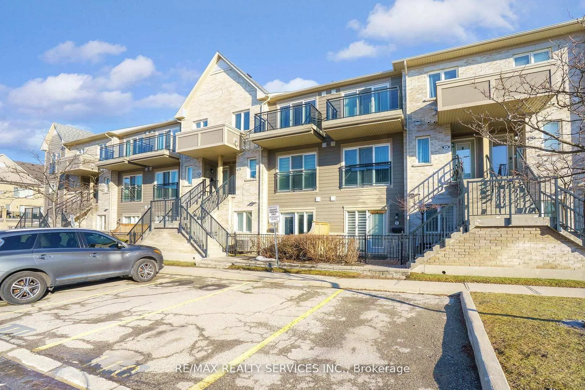 Photo 1 of Unit 92, 60 Fairwood Circle, Brampton, Sandringham-Wellington — HOMEH