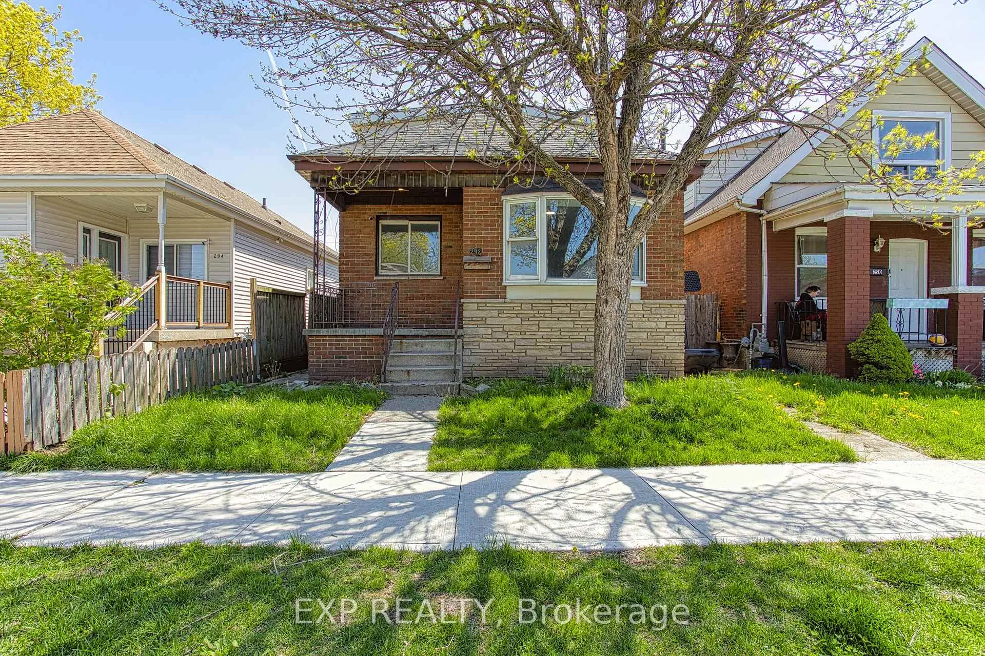Photo 2 of 292 Fairfield Avenue, Hamilton, Homeside — HOMEH