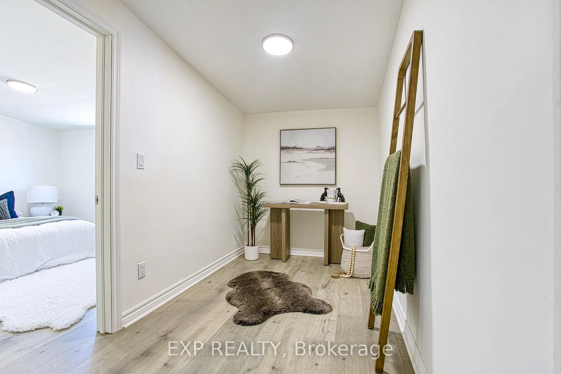 Photo 18 of 292 Fairfield Avenue, Hamilton, Homeside — HOMEH