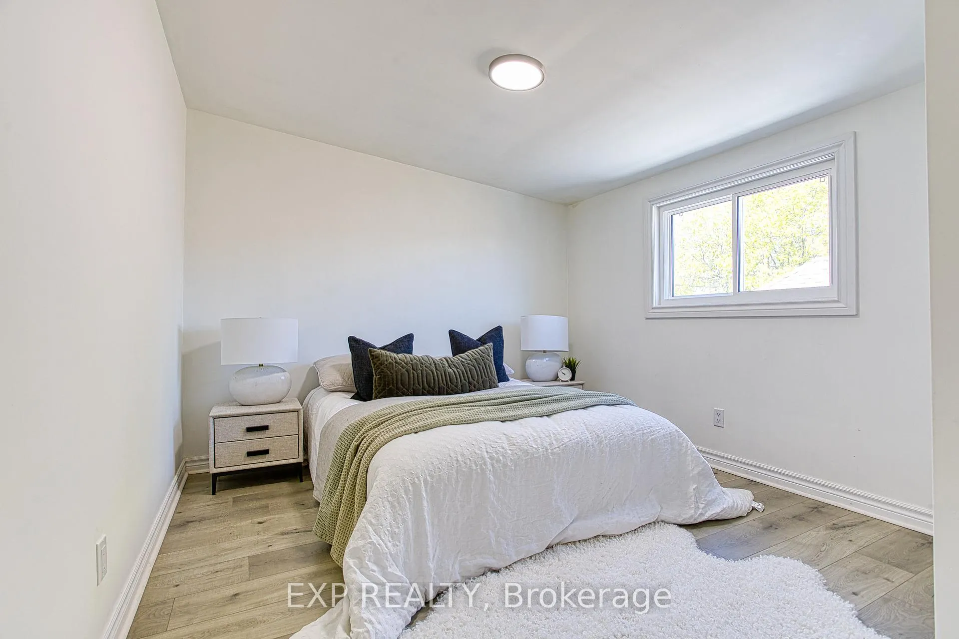 Photo 21 of 292 Fairfield Avenue, Hamilton, Homeside — HOMEH