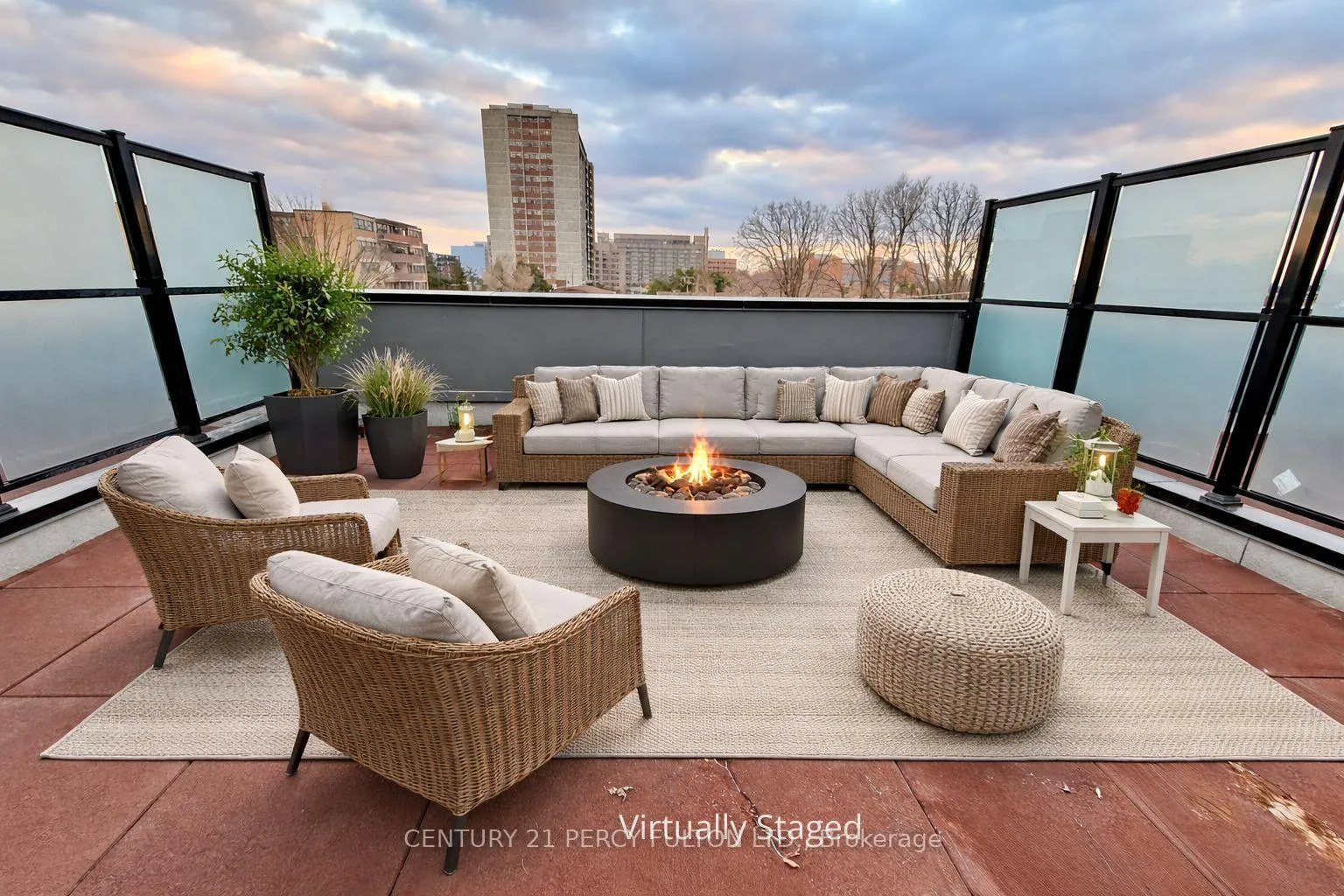 Photo 11 of Unit 7, 10 Marquette Avenue, Toronto, Englemount-Lawrence — HOMEH