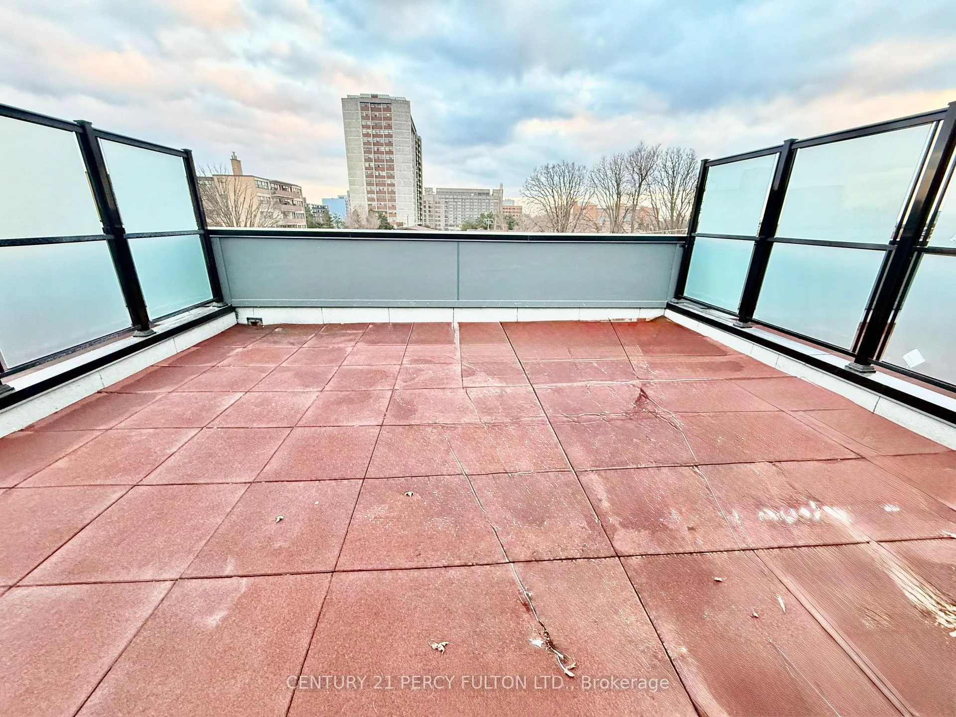 Photo 12 of Unit 7, 10 Marquette Avenue, Toronto, Englemount-Lawrence — HOMEH