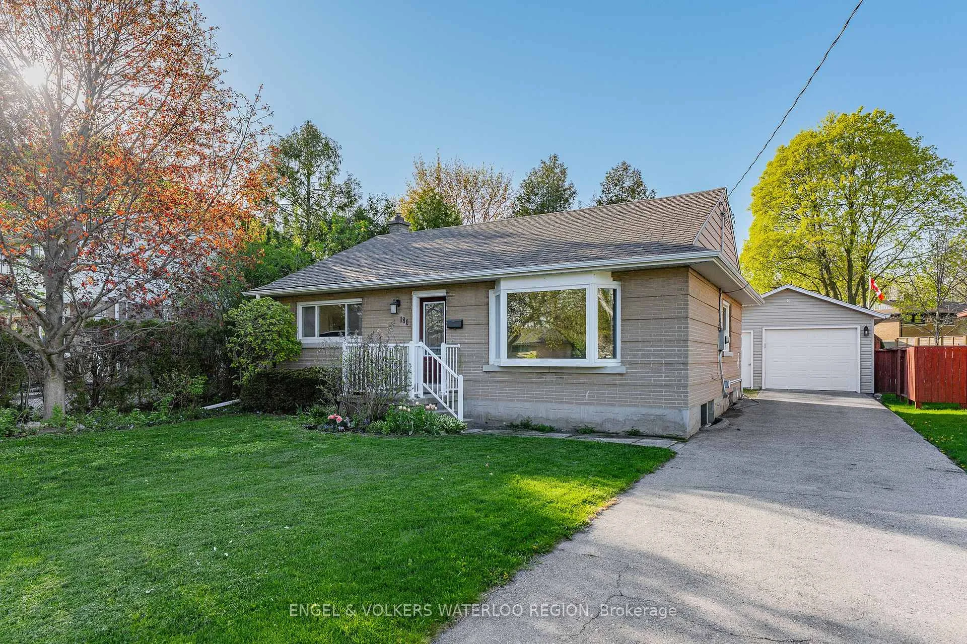 Photo 3 of 180 Murdock Avenue, Waterloo — HOMEH