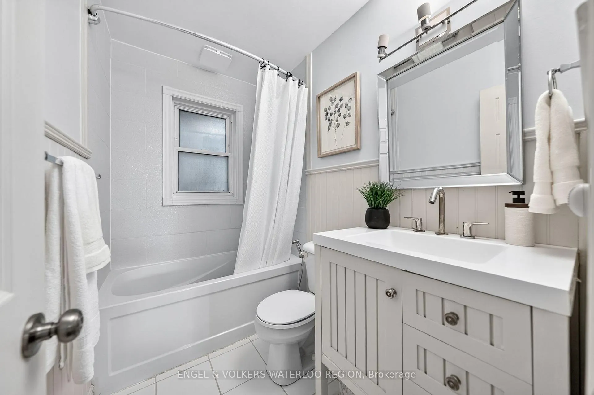 Photo 26 of 180 Murdock Avenue, Waterloo — HOMEH