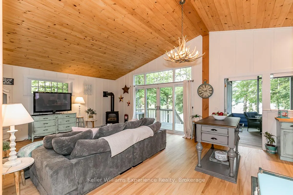 Photo 12 of 1123 Stone Gate Lane, Bracebridge, Draper — HOMEH