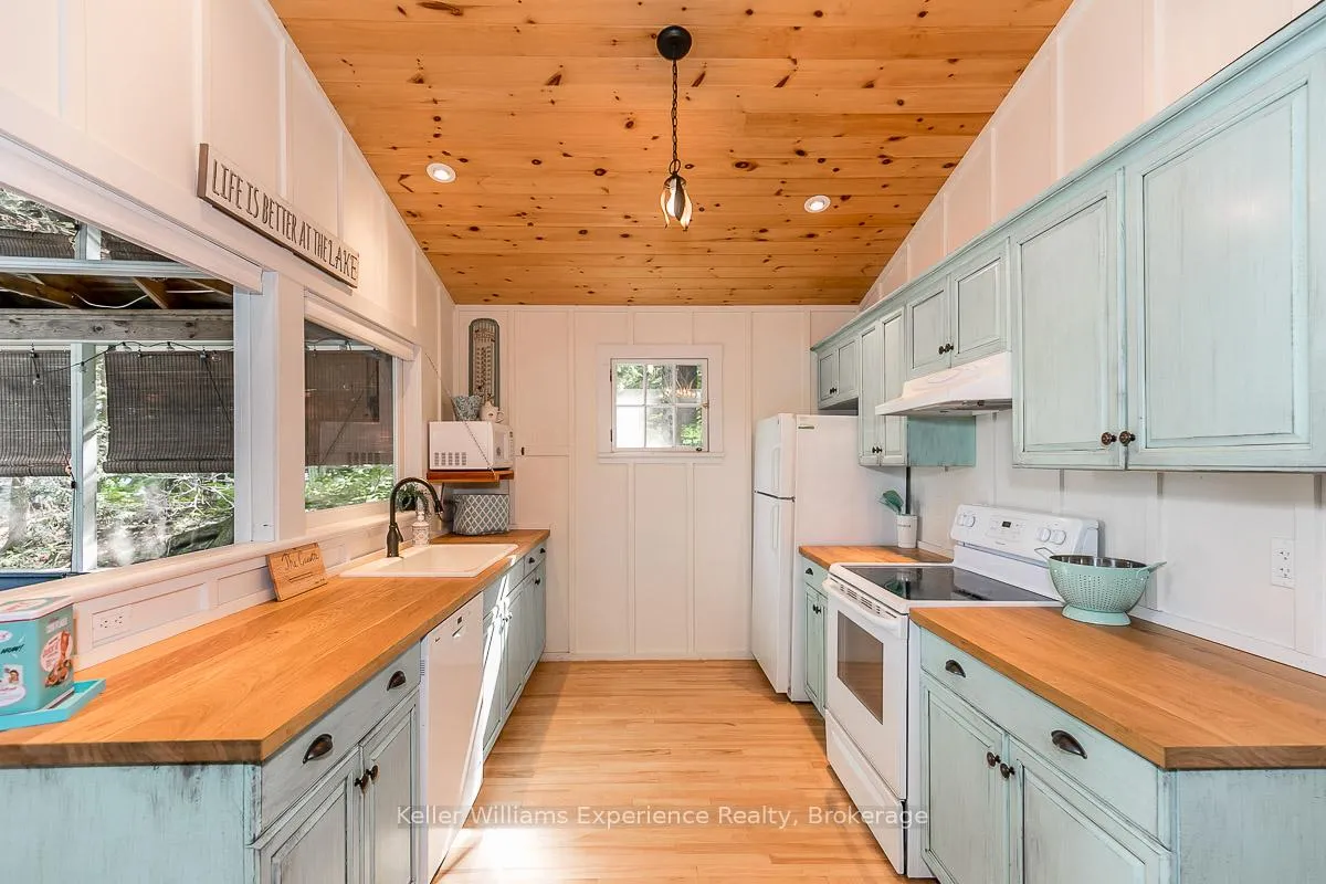 Photo 15 of 1123 Stone Gate Lane, Bracebridge, Draper — HOMEH