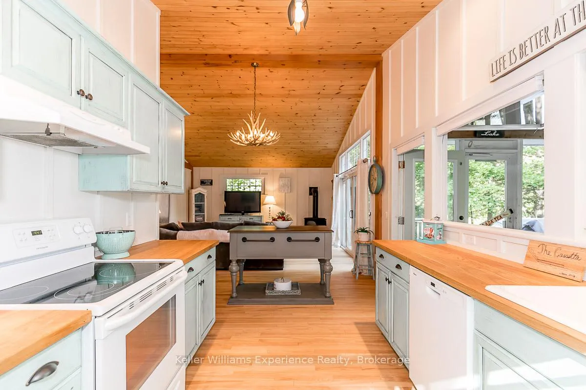 Photo 17 of 1123 Stone Gate Lane, Bracebridge, Draper — HOMEH