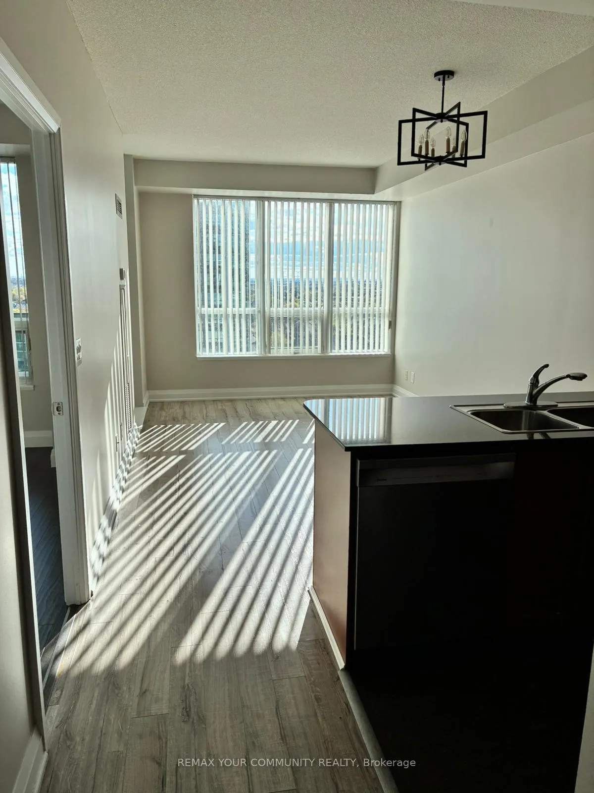 Photo 2 of Unit 1110, 20 North Park Road, Vaughan, Beverley Glen — HOMEH