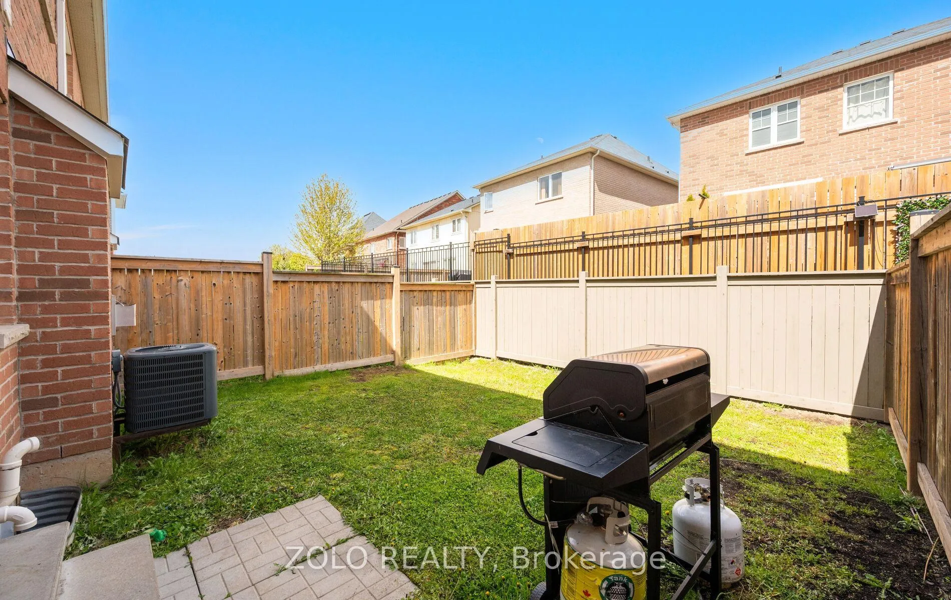 Photo 47 of Unit 26, 22 Spring Creek Drive, Hamilton, Waterdown — HOMEH