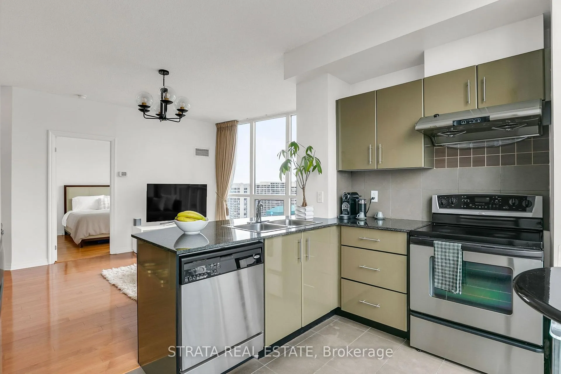 Photo 11 of Unit 3602, 16 Yonge Street, Toronto, Waterfront Communities — HOMEH