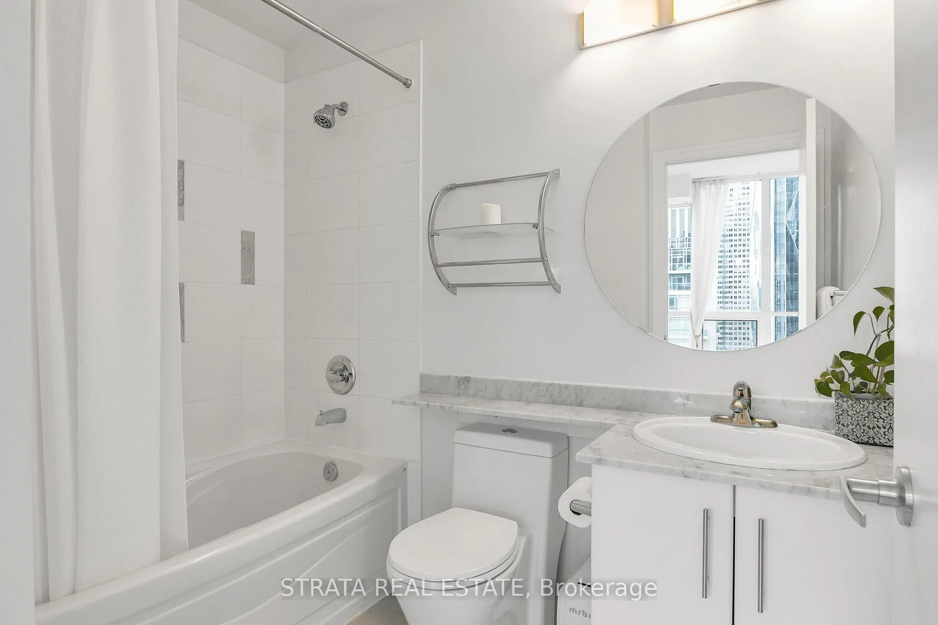 Photo 21 of Unit 3602, 16 Yonge Street, Toronto, Waterfront Communities — HOMEH