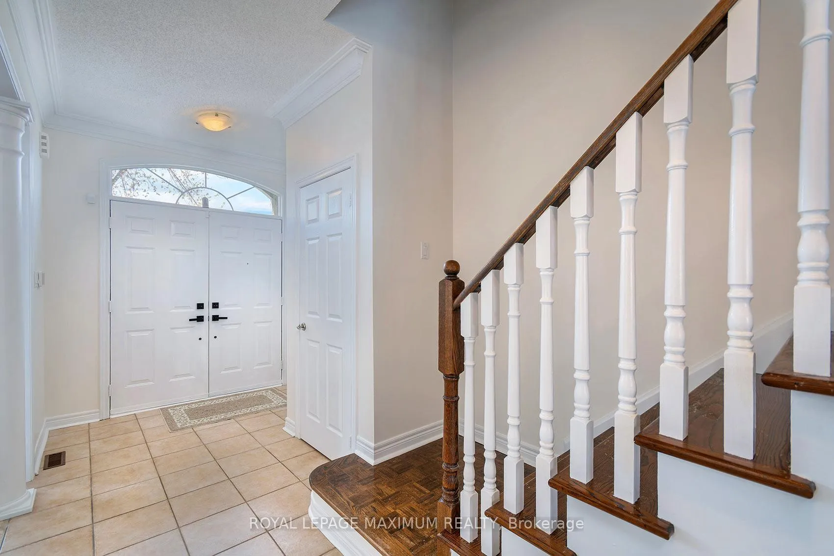 Photo 4 of 41 Tavio Way, Vaughan, Sonoma Heights — HOMEH