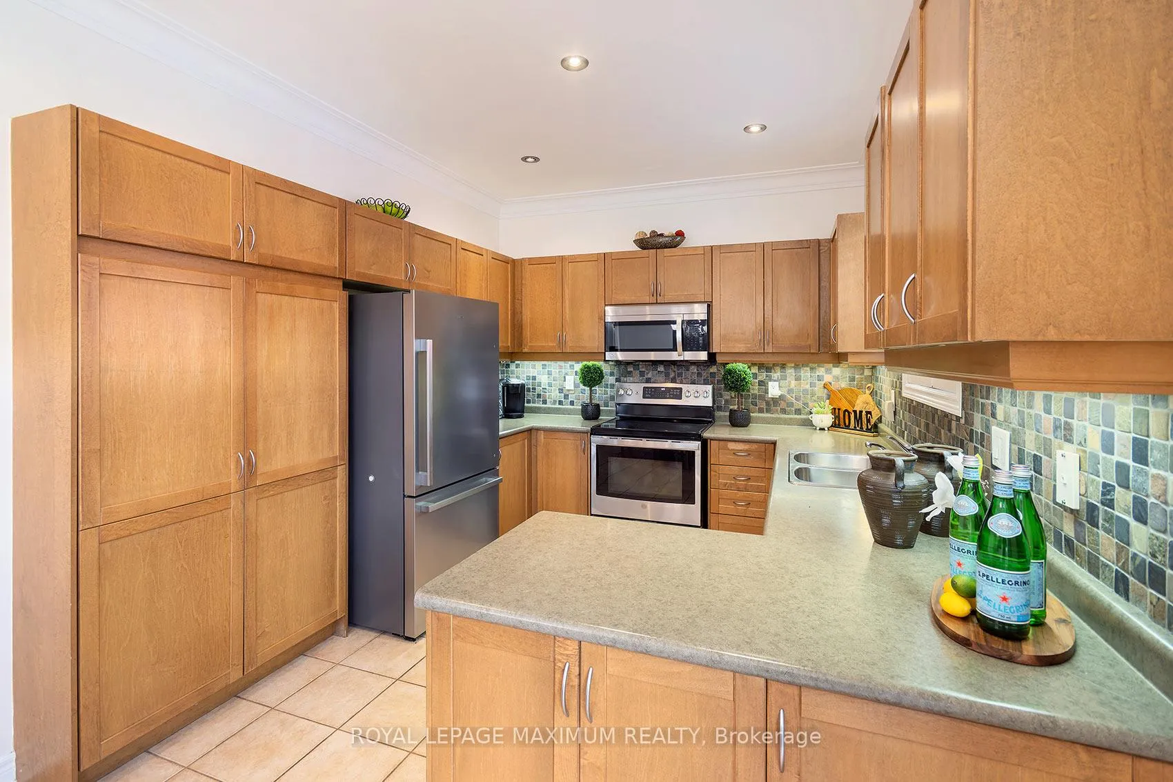 Photo 11 of 41 Tavio Way, Vaughan, Sonoma Heights — HOMEH