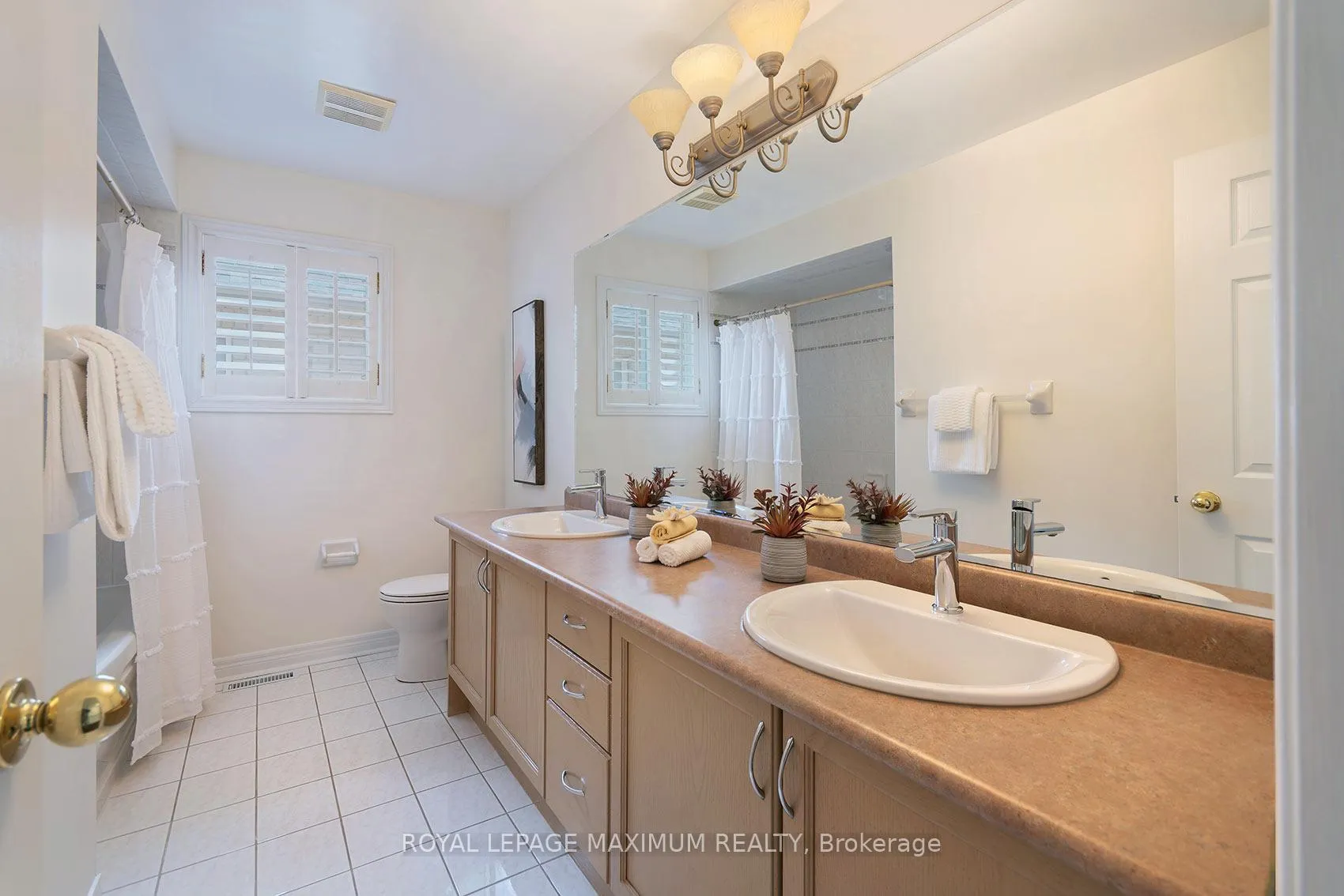 Photo 28 of 41 Tavio Way, Vaughan, Sonoma Heights — HOMEH