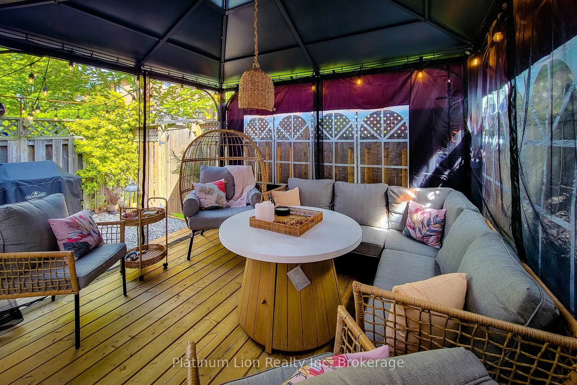 Photo 4 of Unit 14, 7 Davidson Boulevard, Hamilton, Dundas — HOMEH