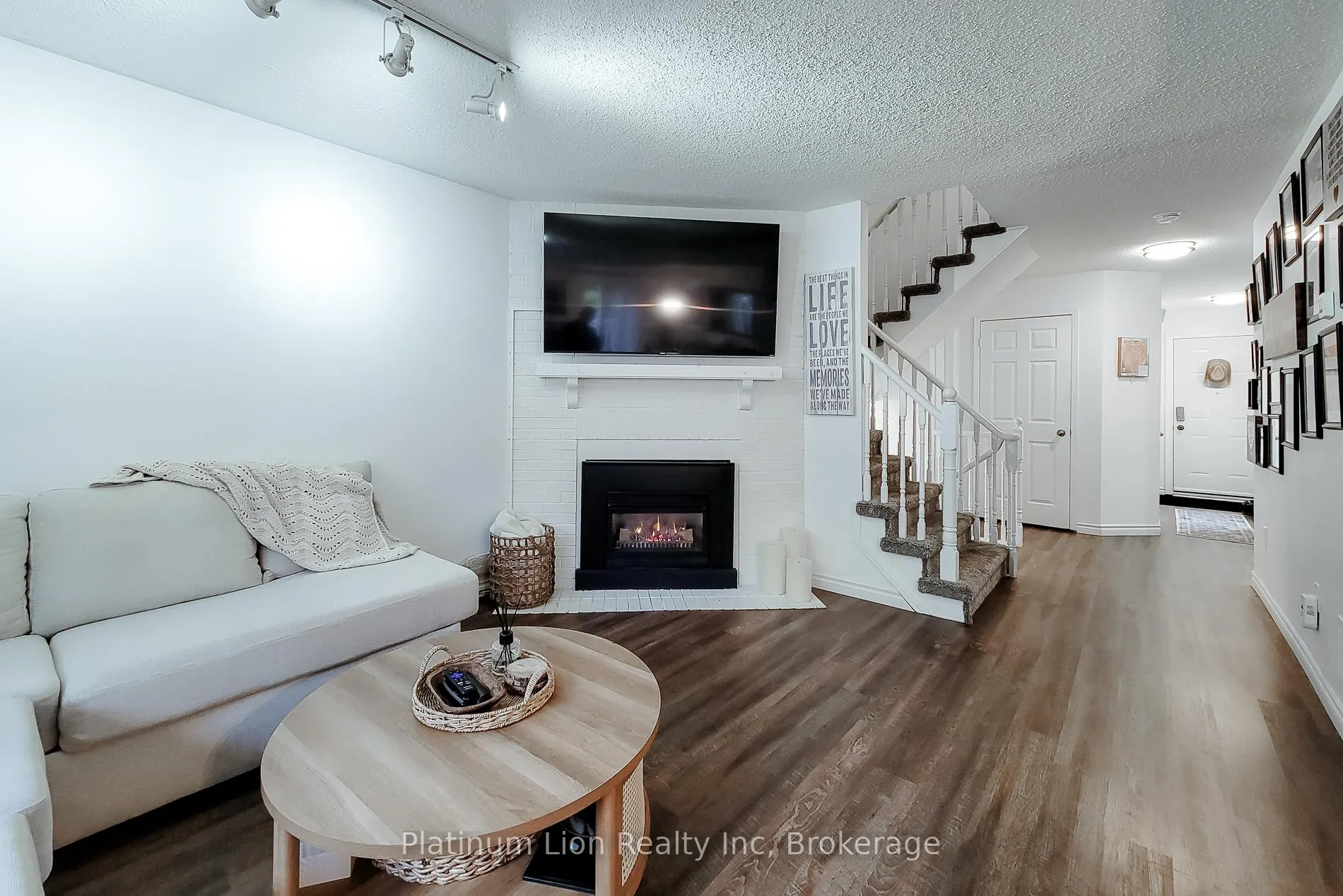 Photo 7 of Unit 14, 7 Davidson Boulevard, Hamilton, Dundas — HOMEH