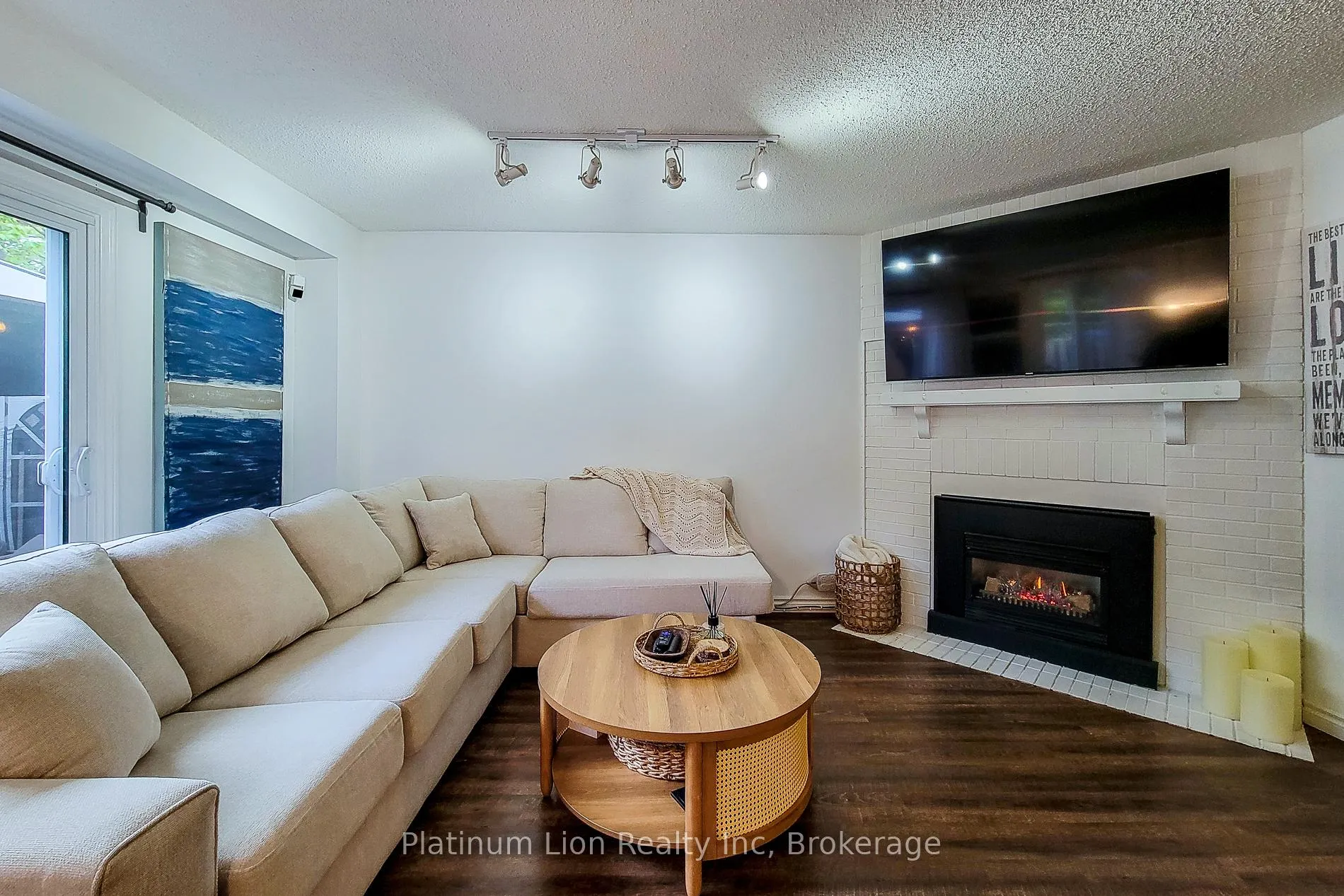 Photo 10 of Unit 14, 7 Davidson Boulevard, Hamilton, Dundas — HOMEH