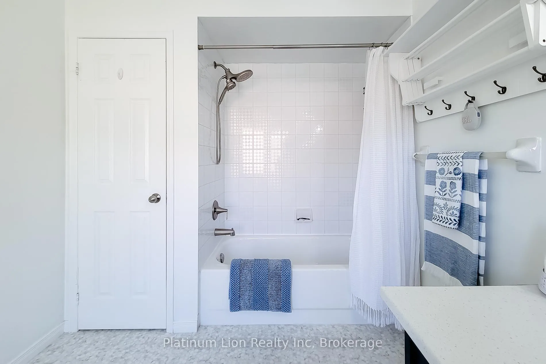 Photo 27 of Unit 14, 7 Davidson Boulevard, Hamilton, Dundas — HOMEH