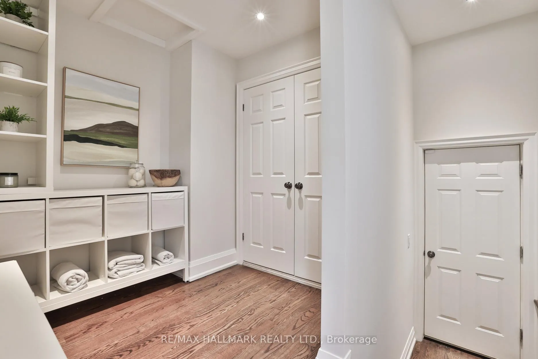 Photo 22 of 129 Elm Ridge Drive, Toronto, Forest Hill North — HOMEH