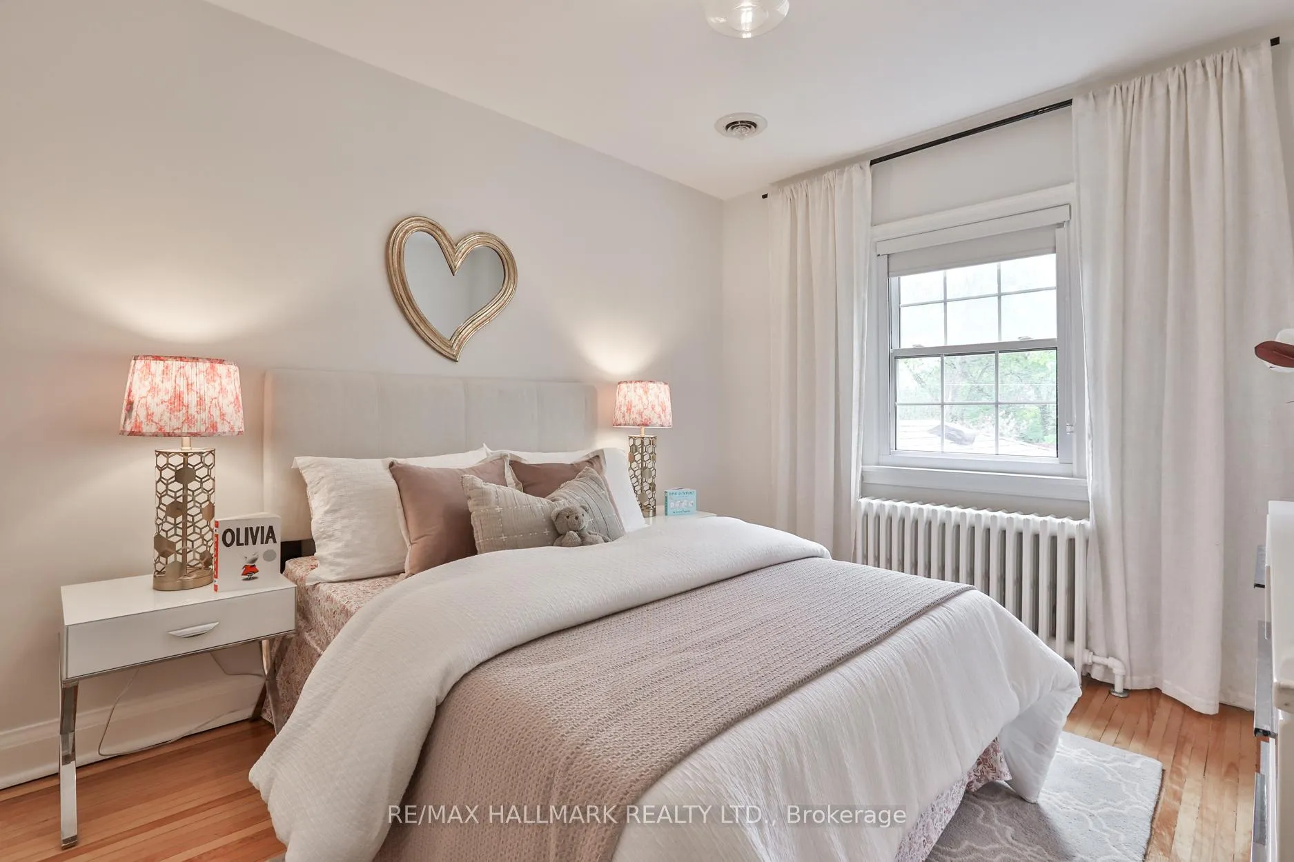 Photo 28 of 129 Elm Ridge Drive, Toronto, Forest Hill North — HOMEH