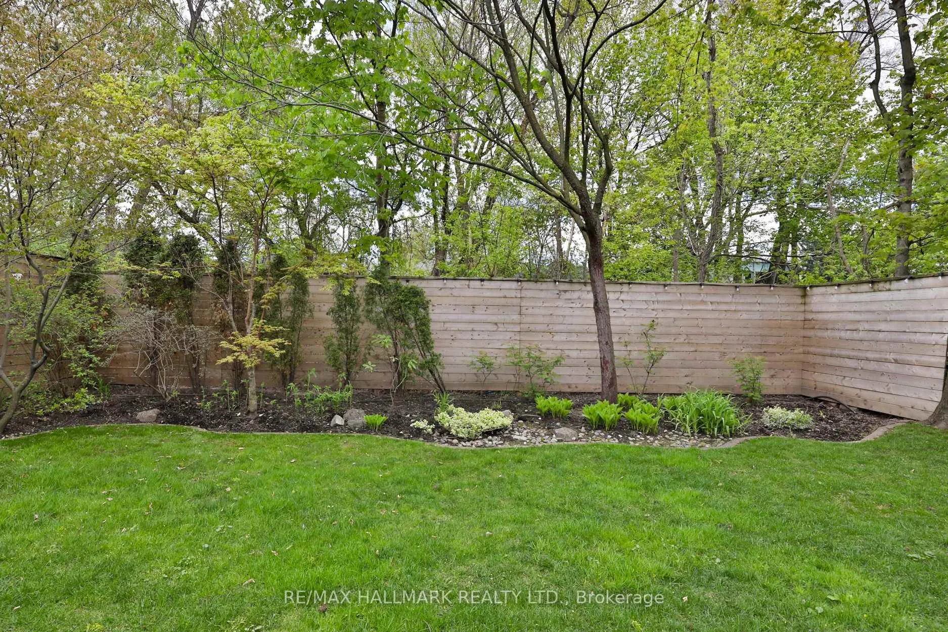 Photo 48 of 129 Elm Ridge Drive, Toronto, Forest Hill North — HOMEH