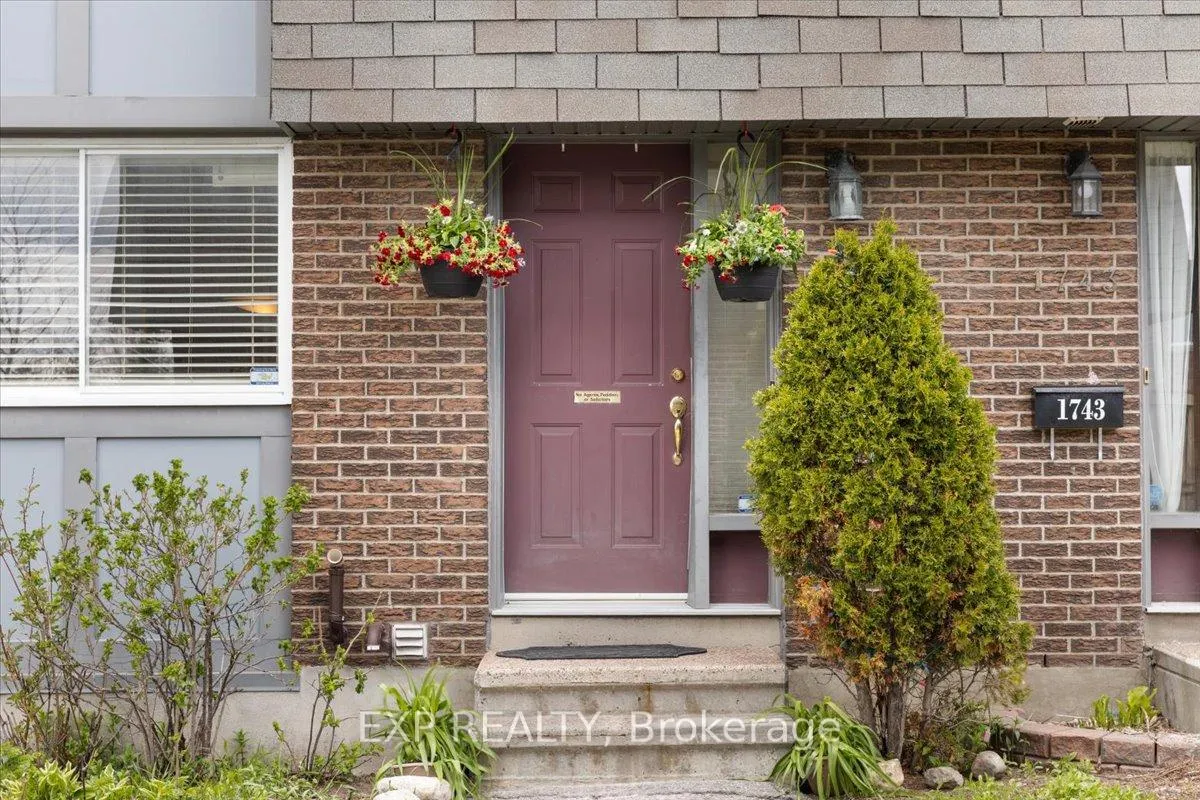 Photo 3 of 1745 Heatherington Road, Ottawa, Heron Gate/Industrial Park — HOMEH